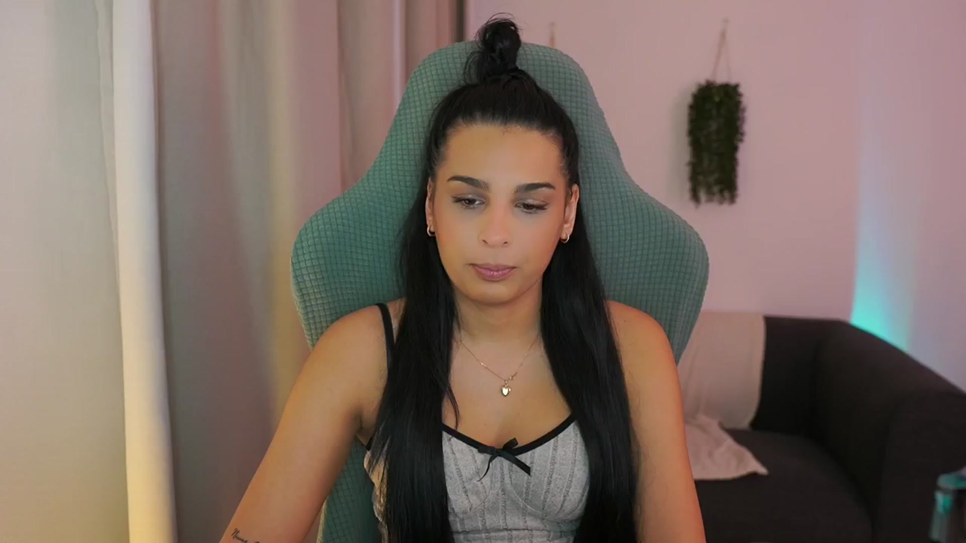 Gallery image thumbnail from Mila_denver's myfreecams stream on, 01/17/2025, 16:34 image 1 of 20