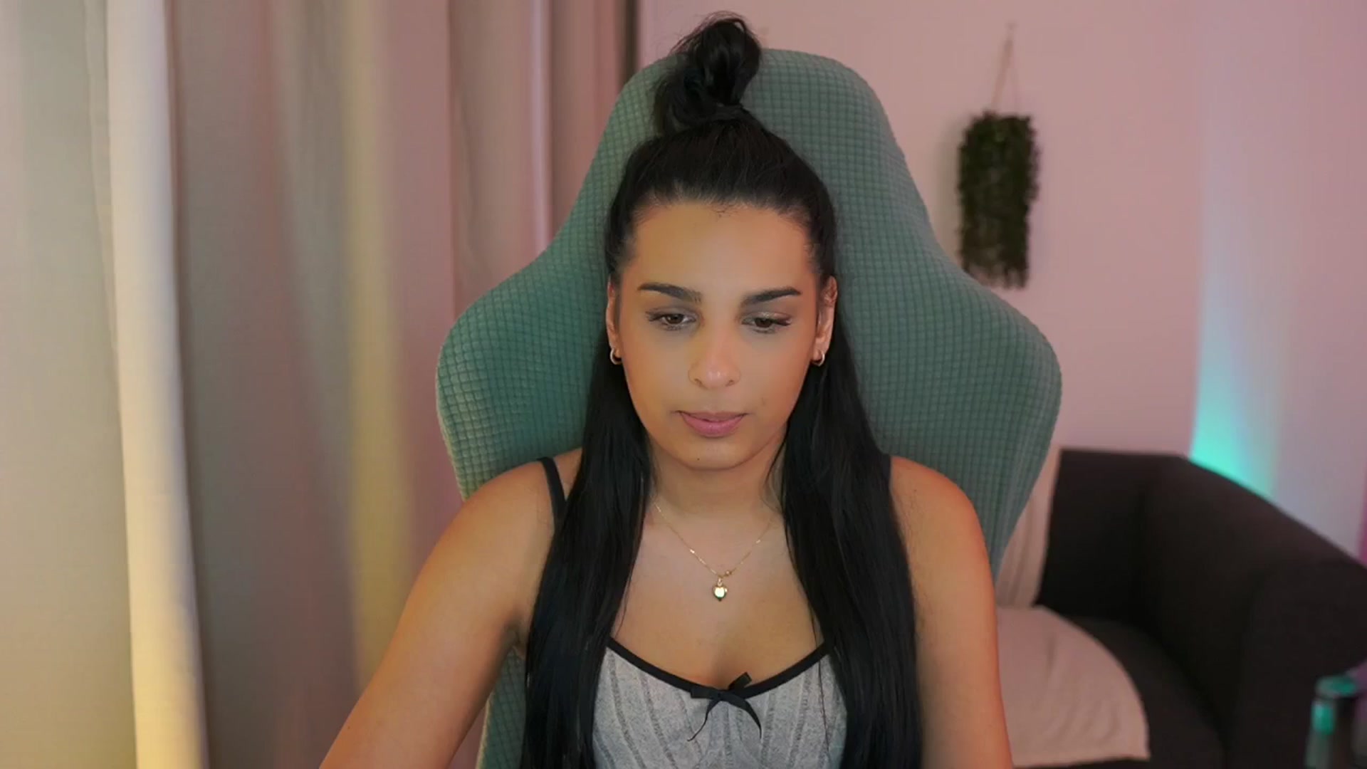 Gallery image thumbnail from Mila_denver's myfreecams stream on, 01/17/2025, 17:21 image 2 of 20