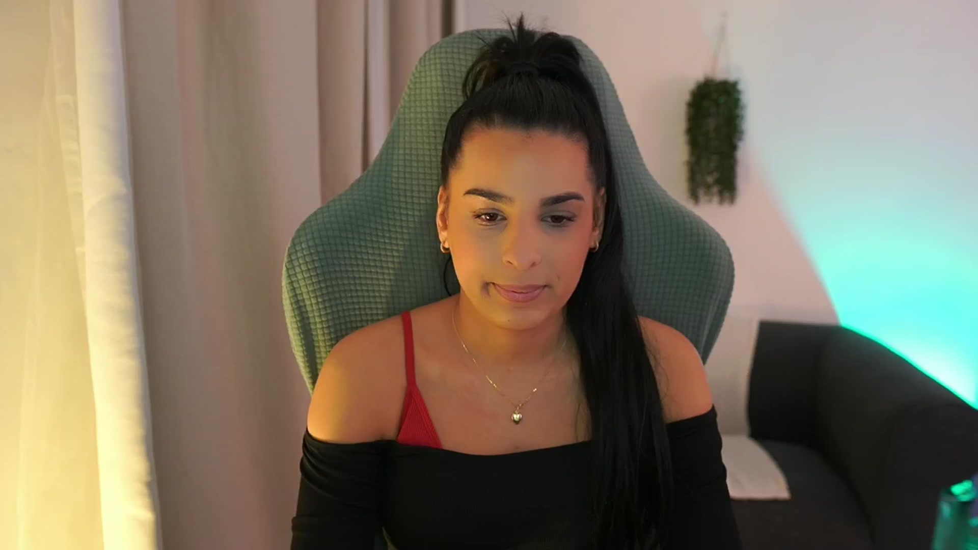 Gallery image thumbnail from Mila_denver's myfreecams stream on, 01/19/2025, 15:21 image 19 of 20