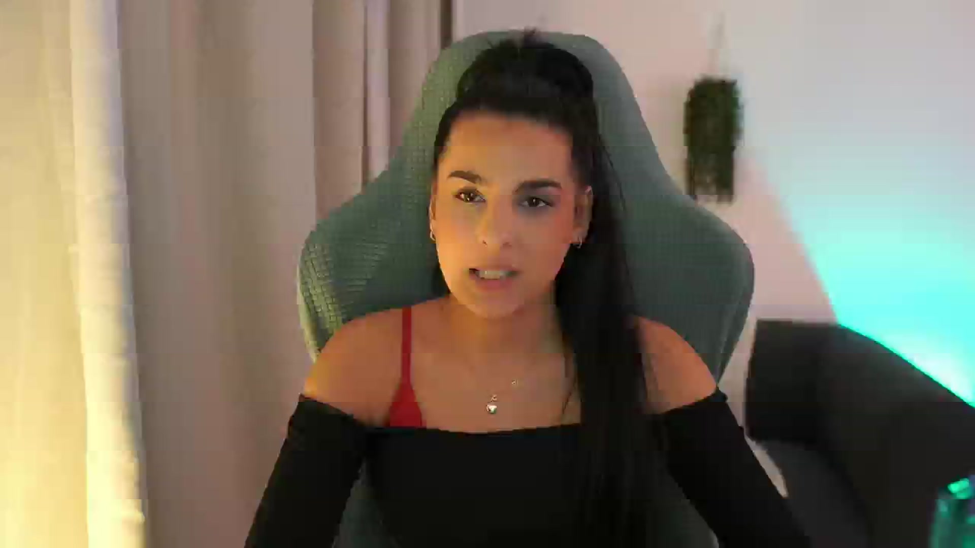 Gallery image thumbnail from Mila_denver's myfreecams stream on, 01/19/2025, 16:10 image 17 of 20