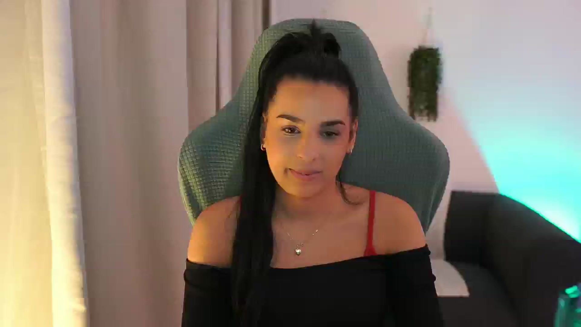 Gallery image thumbnail from Mila_denver's myfreecams stream on, 01/19/2025, 16:10 image 20 of 20
