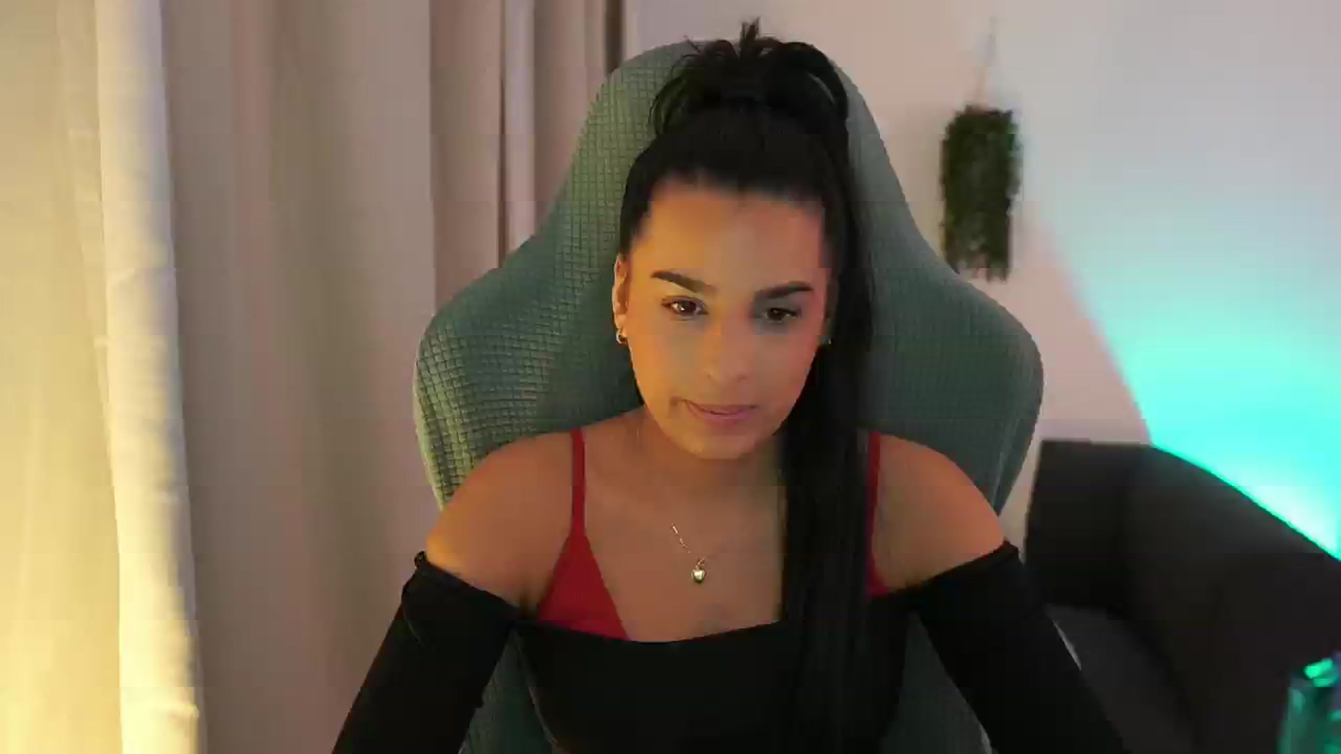 Gallery image thumbnail from Mila_denver's myfreecams stream on, 01/19/2025, 16:10 image 8 of 20