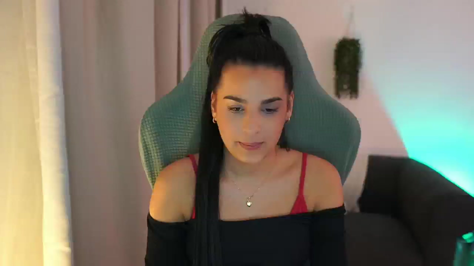Gallery image thumbnail from Mila_denver's myfreecams stream on, 01/19/2025, 19:08 image 4 of 20