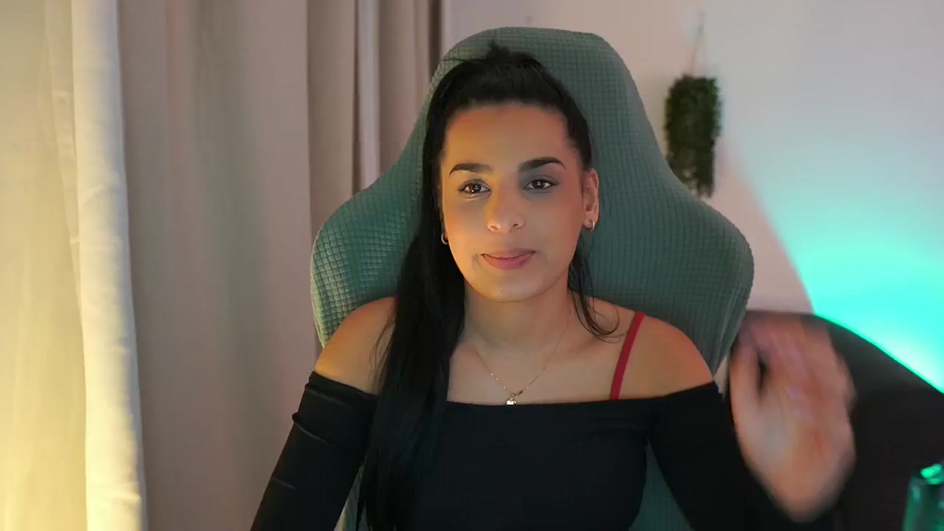 Gallery image thumbnail from Mila_denver's myfreecams stream on, 01/19/2025, 19:08 image 18 of 20