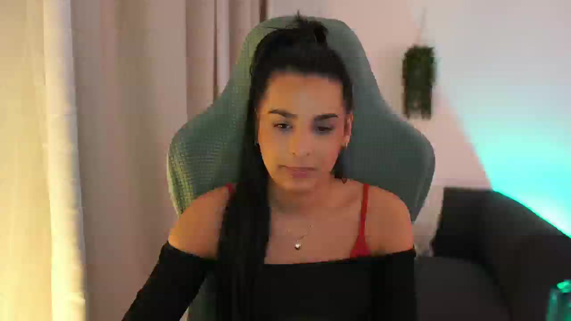 Gallery image thumbnail from Mila_denver's myfreecams stream on, 01/19/2025, 19:08 image 3 of 20
