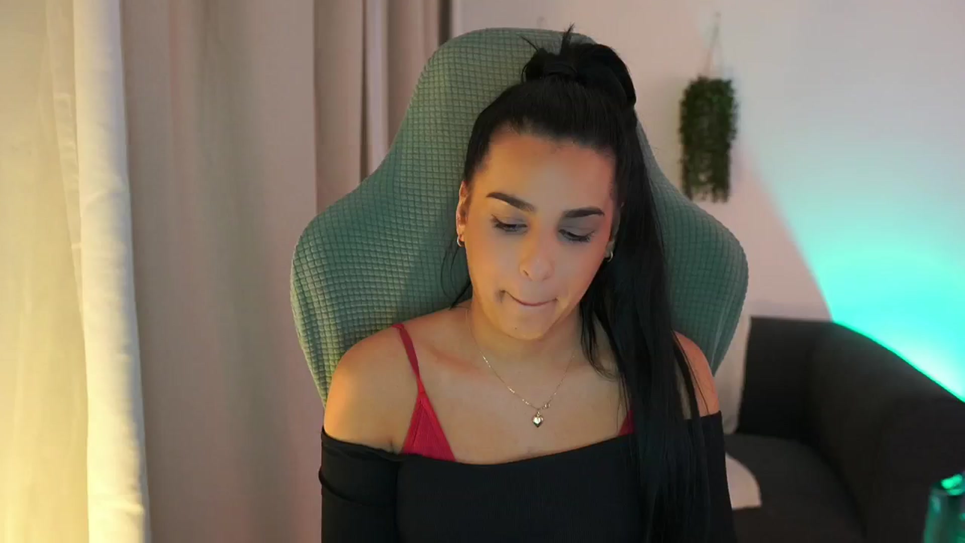 Gallery image thumbnail from Mila_denver's myfreecams stream on, 01/19/2025, 19:08 image 13 of 20