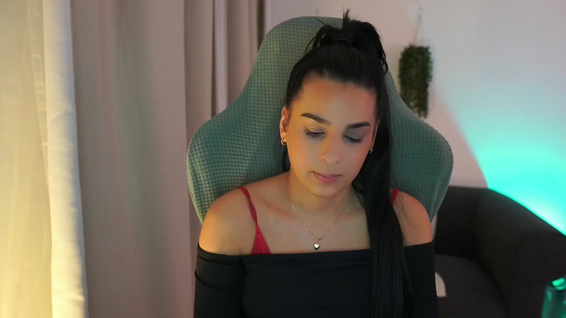 Gallery image thumbnail from Mila_denver's myfreecams stream on, 01/19/2025, 19:08 image 17 of 20