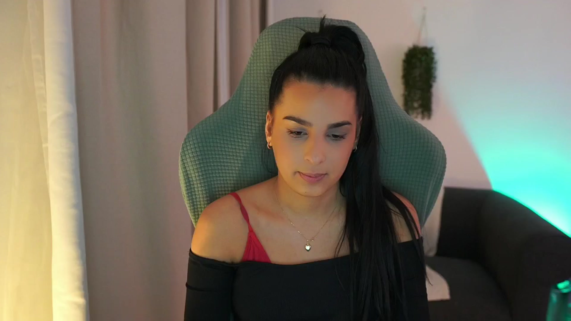 Gallery image thumbnail from Mila_denver's myfreecams stream on, 01/19/2025, 19:08 image 20 of 20