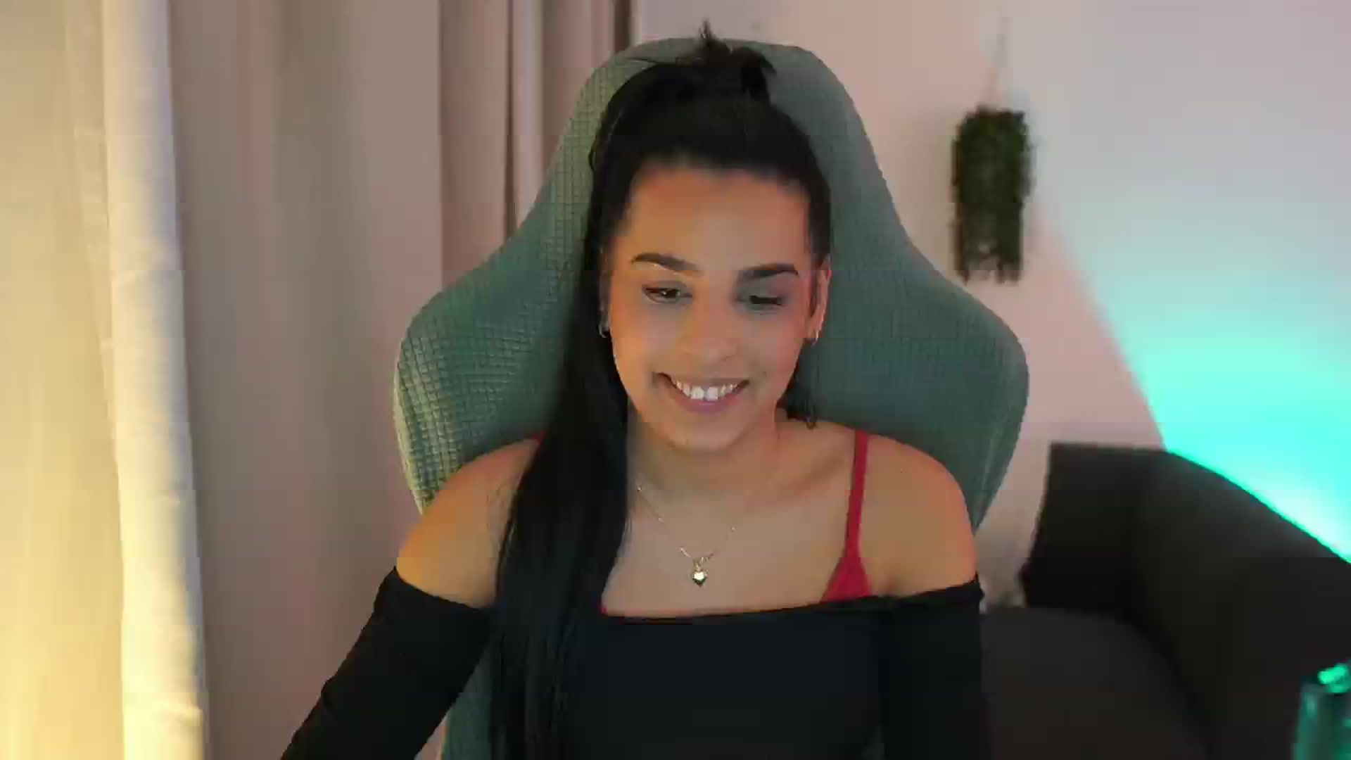 Gallery image thumbnail from Mila_denver's myfreecams stream on, 01/19/2025, 19:08 image 1 of 20