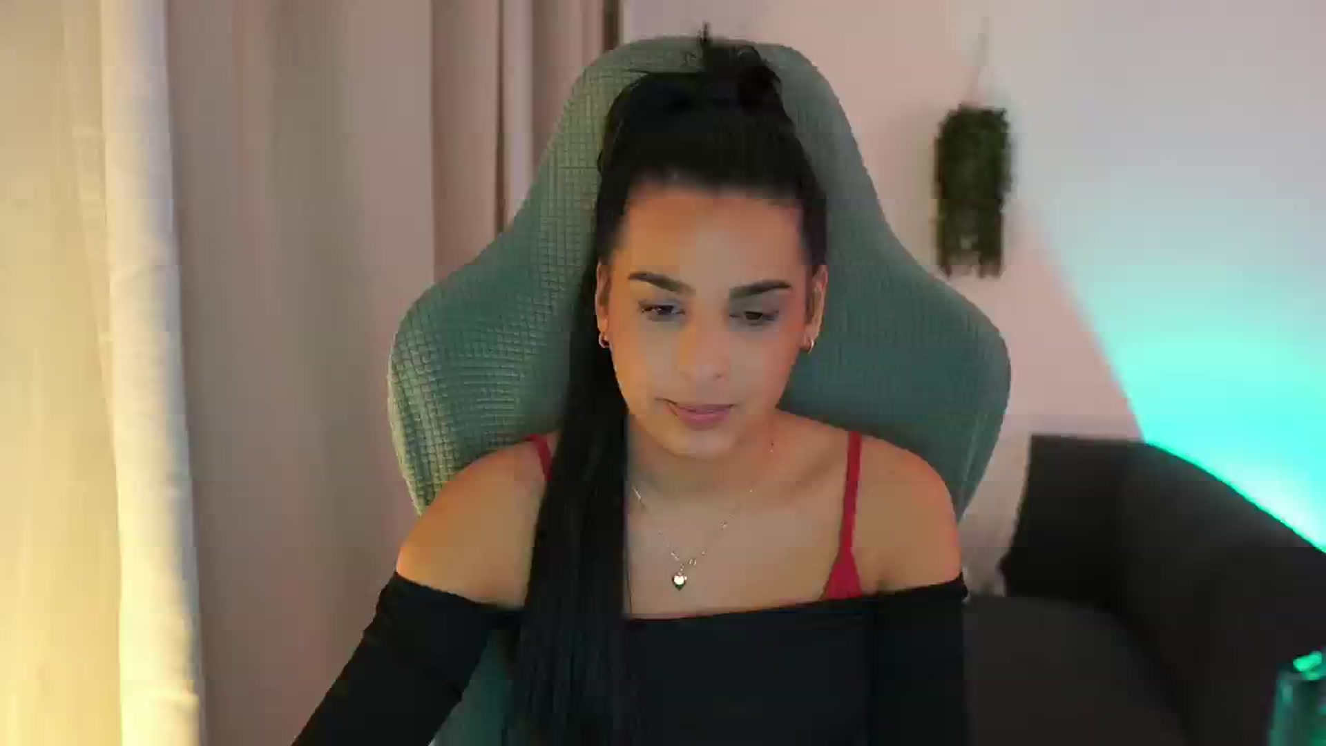 Gallery image thumbnail from Mila_denver's myfreecams stream on, 01/19/2025, 19:08 image 9 of 20