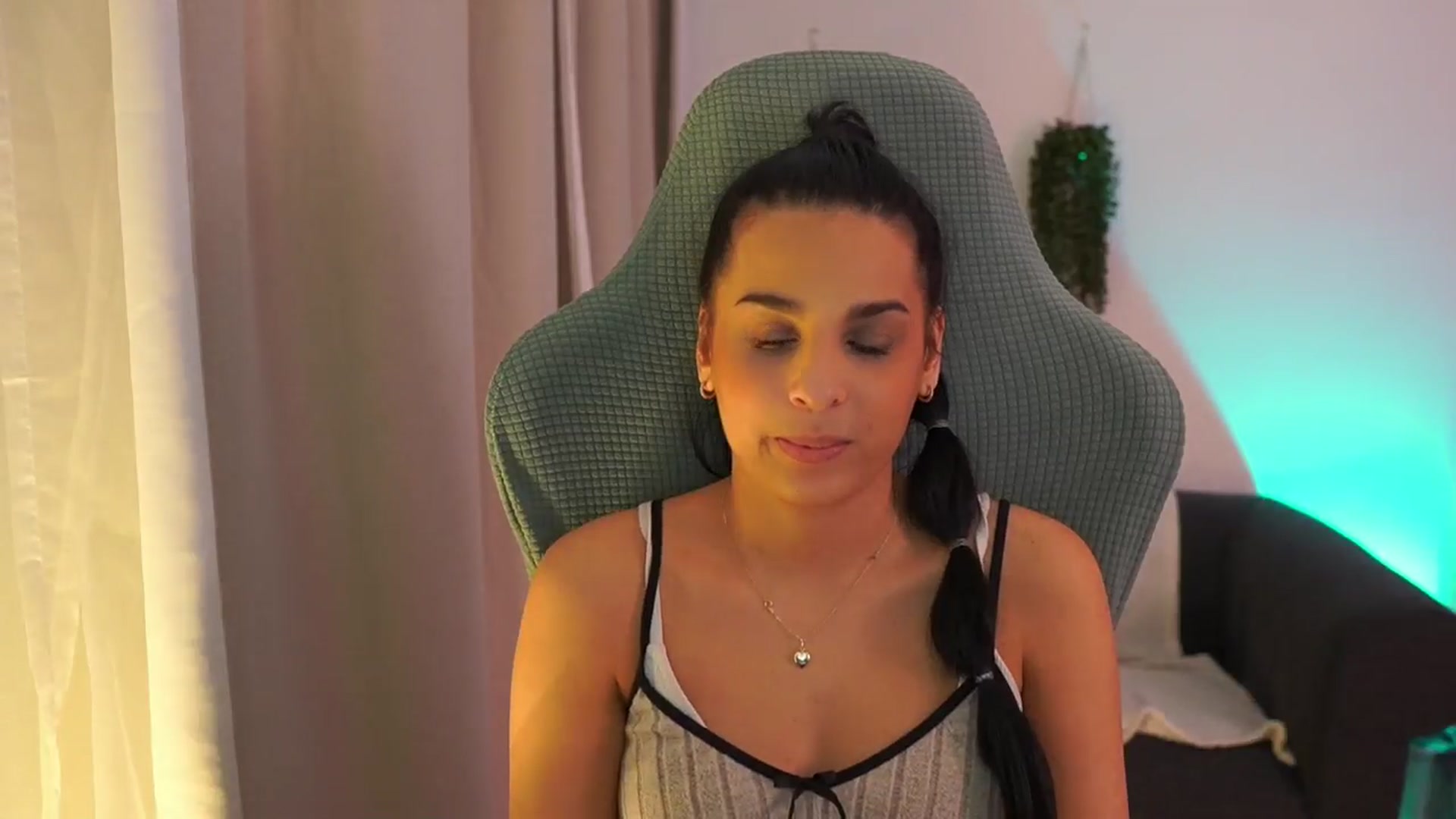Gallery image thumbnail from Mila_denver's myfreecams stream on, 01/23/2025, 21:25 image 12 of 20