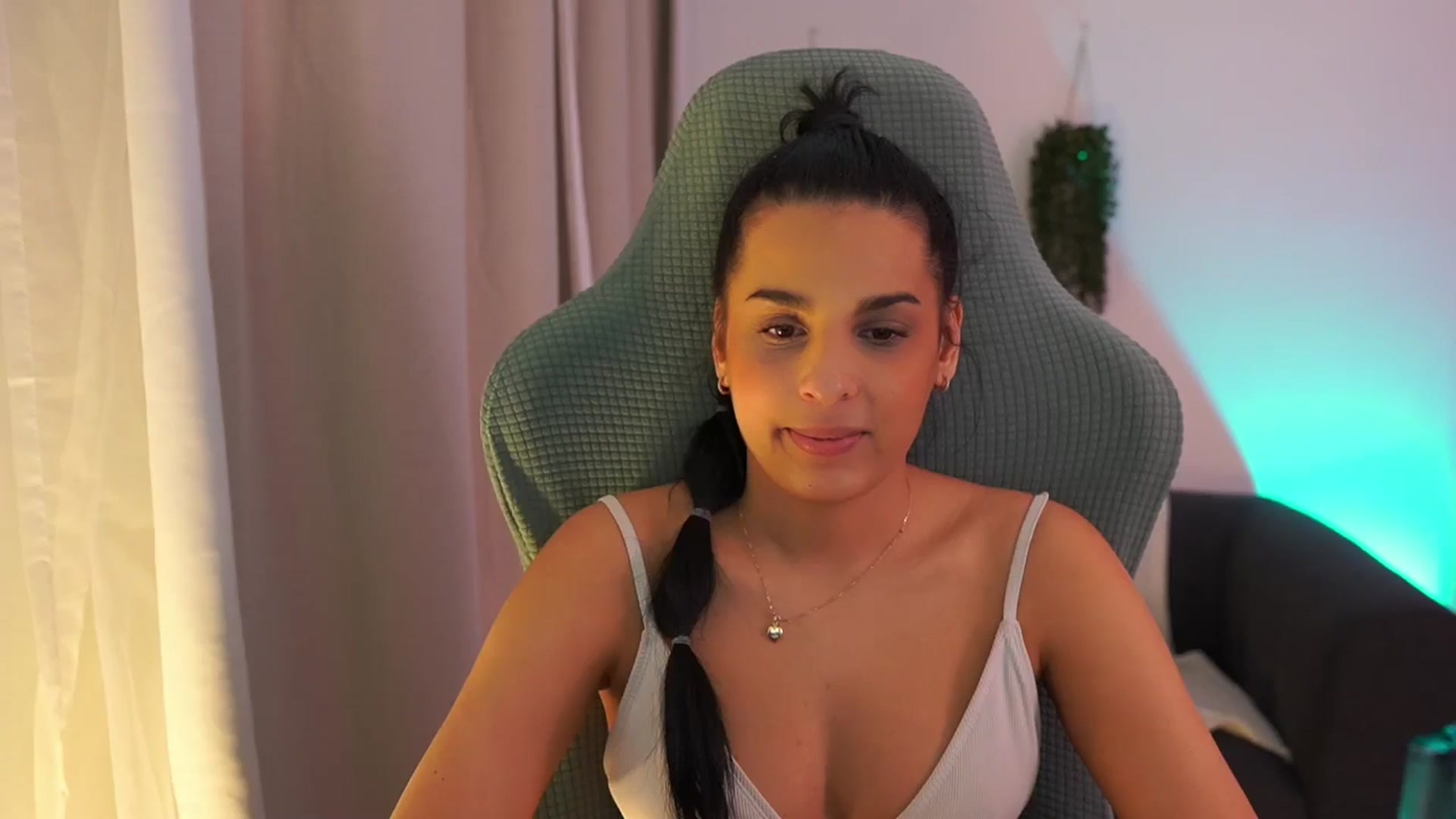 Gallery image thumbnail from Mila_denver's myfreecams stream on, 01/23/2025, 21:25 image 19 of 20