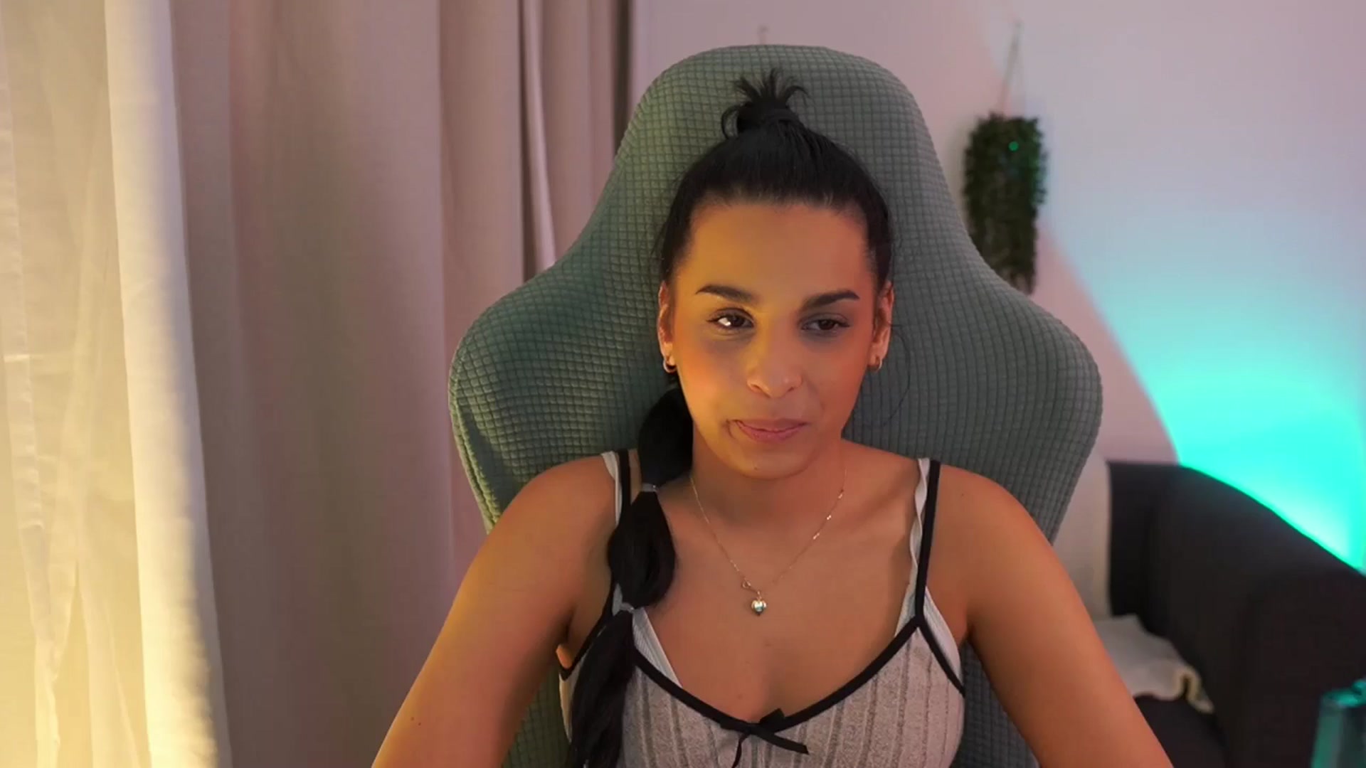 Gallery image thumbnail from Mila_denver's myfreecams stream on, 01/23/2025, 21:25 image 9 of 20
