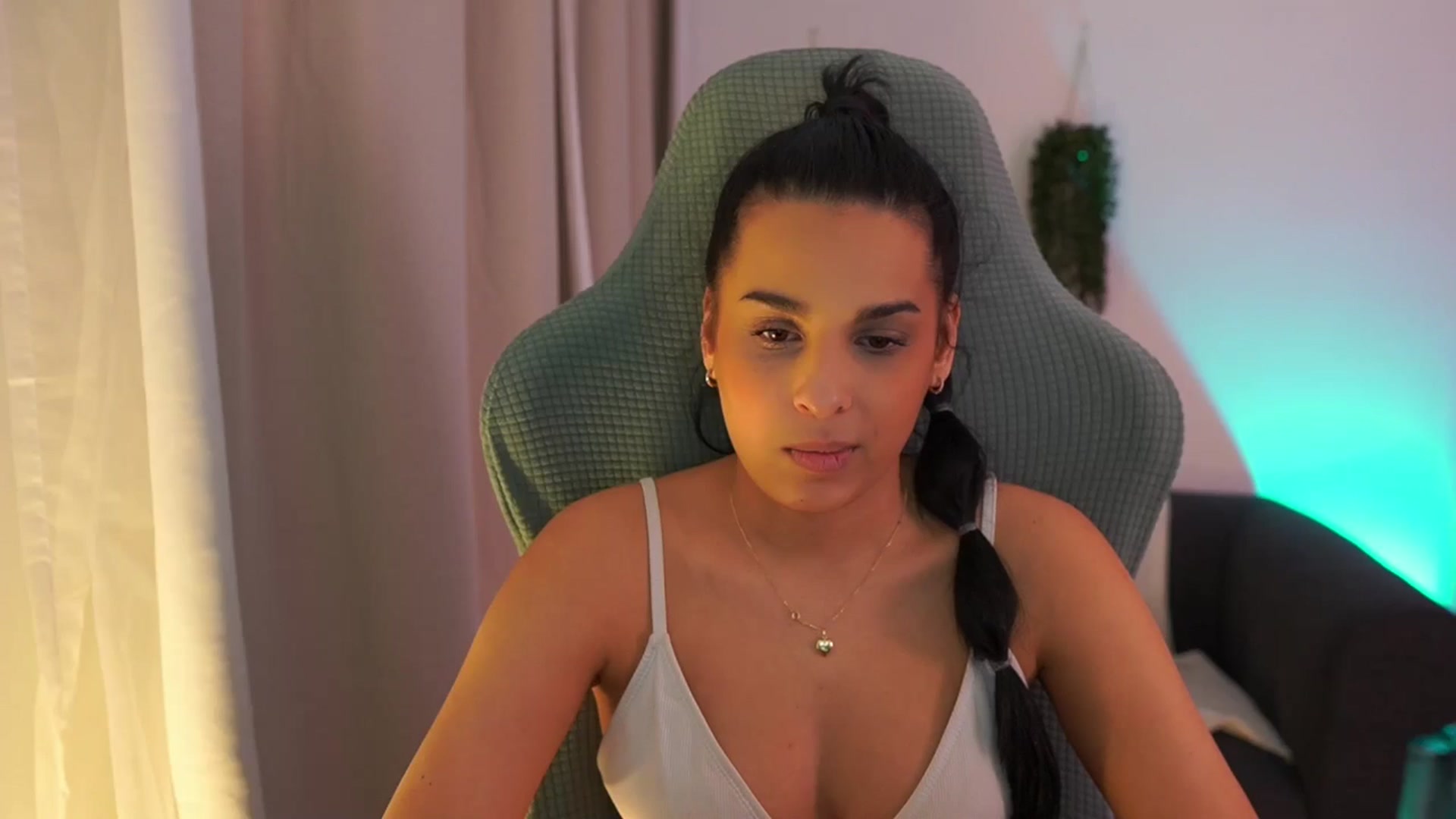 Gallery image thumbnail from Mila_denver's myfreecams stream on, 01/23/2025, 21:25 image 18 of 20