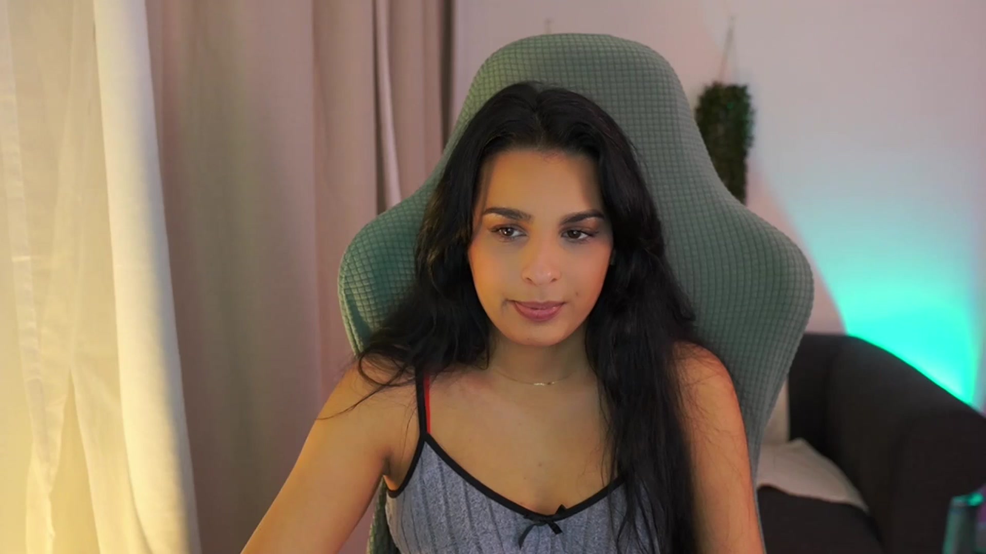 Gallery image thumbnail from Mila_denver's myfreecams stream on, 01/24/2025, 18:49 image 19 of 20