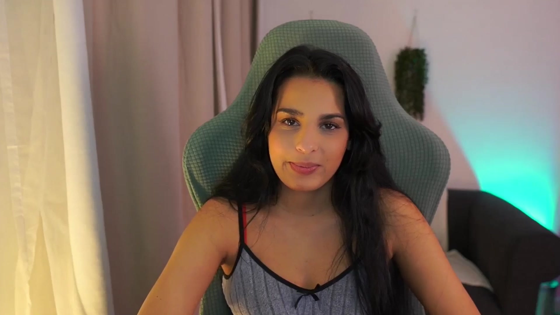 Gallery image thumbnail from Mila_denver's myfreecams stream on, 01/24/2025, 18:49 image 15 of 20