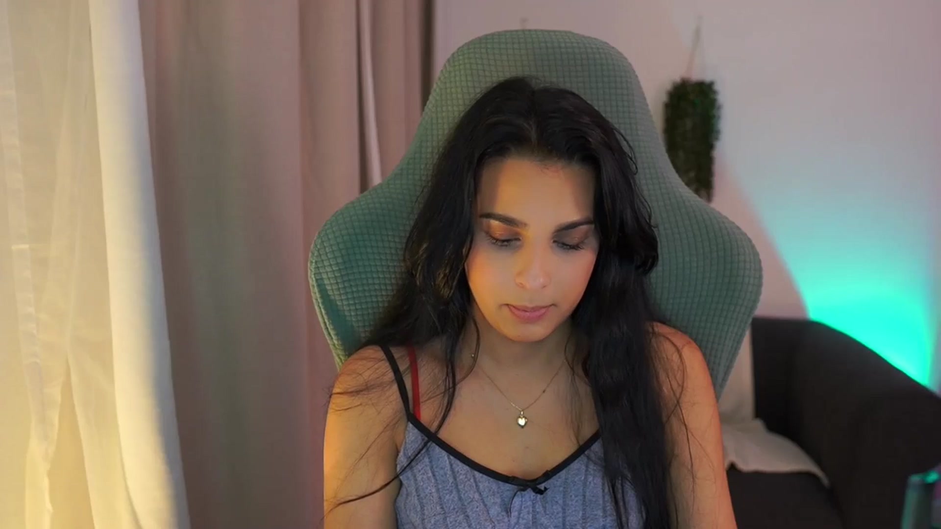 Gallery image thumbnail from Mila_denver's myfreecams stream on, 01/24/2025, 20:38 image 16 of 20