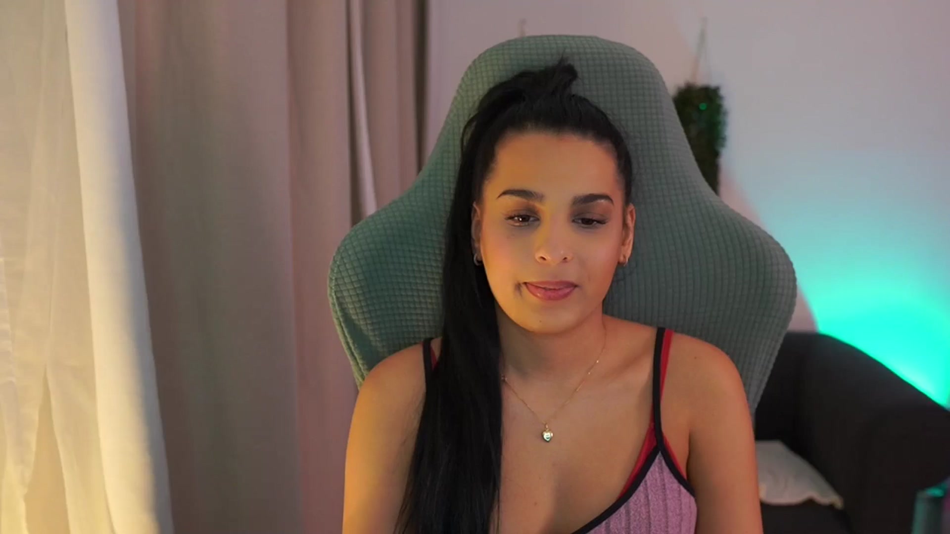 Gallery image thumbnail from Mila_denver's myfreecams stream on, 01/26/2025, 16:37 image 16 of 20