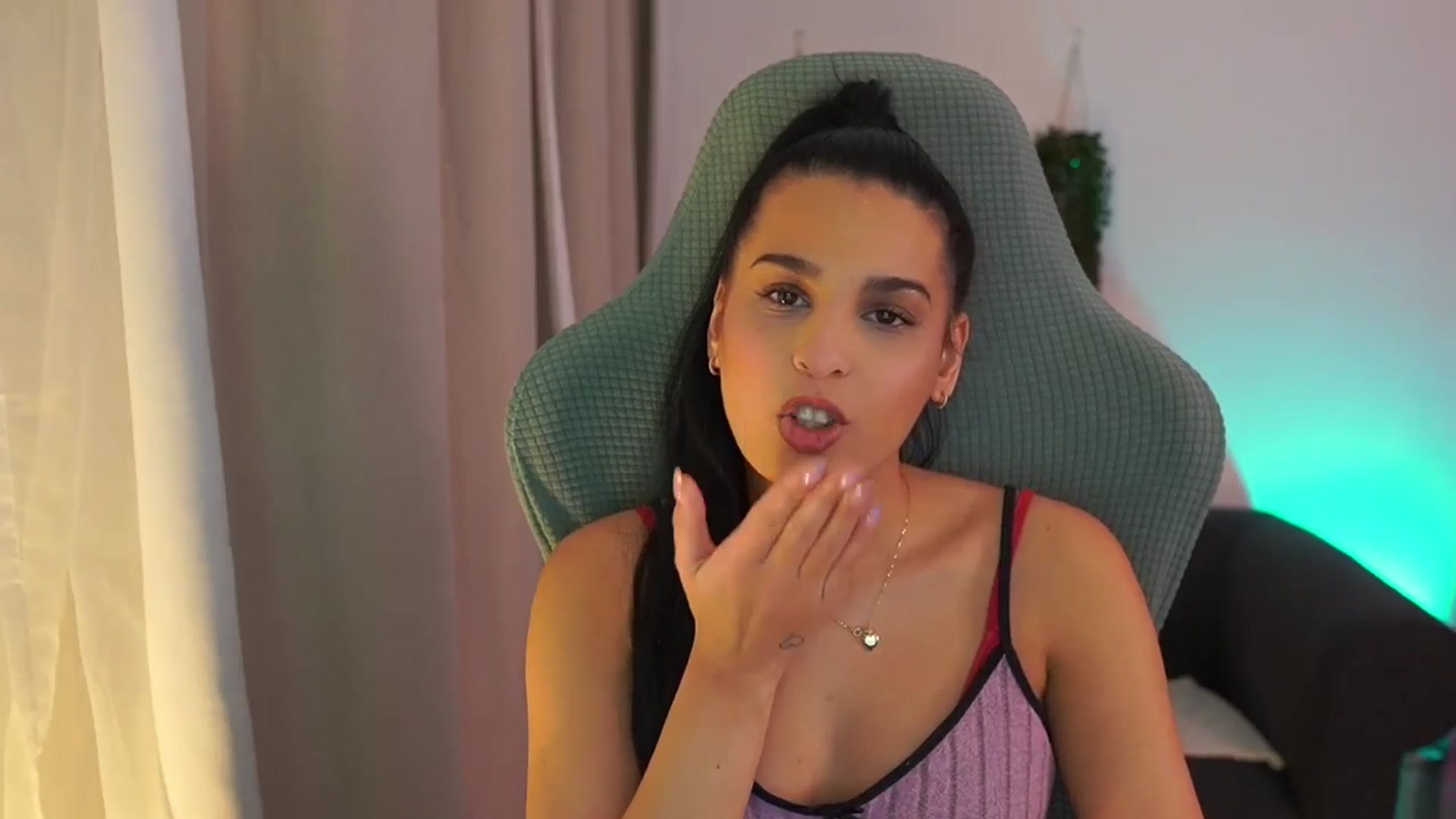 Gallery image thumbnail from Mila_denver's myfreecams stream on, 01/26/2025, 17:35 image 9 of 20