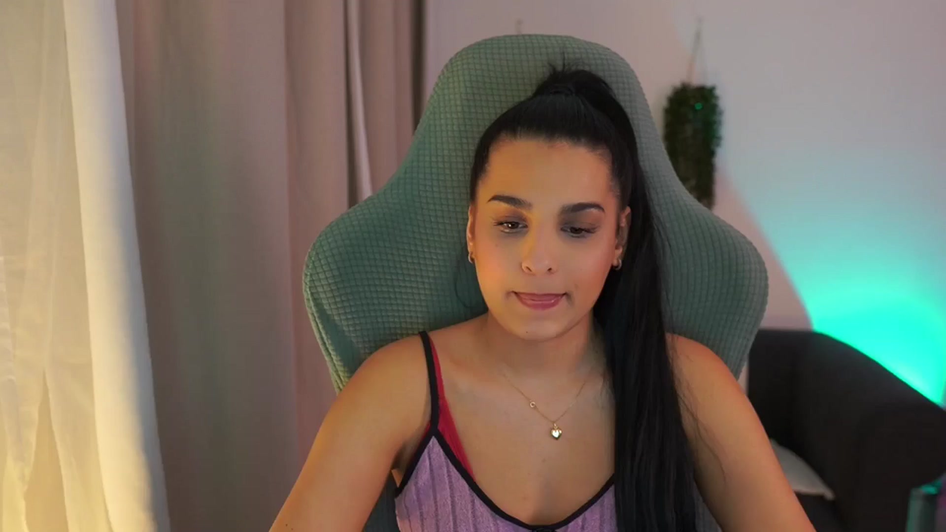 Gallery image thumbnail from Mila_denver's myfreecams stream on, 01/26/2025, 17:35 image 17 of 20