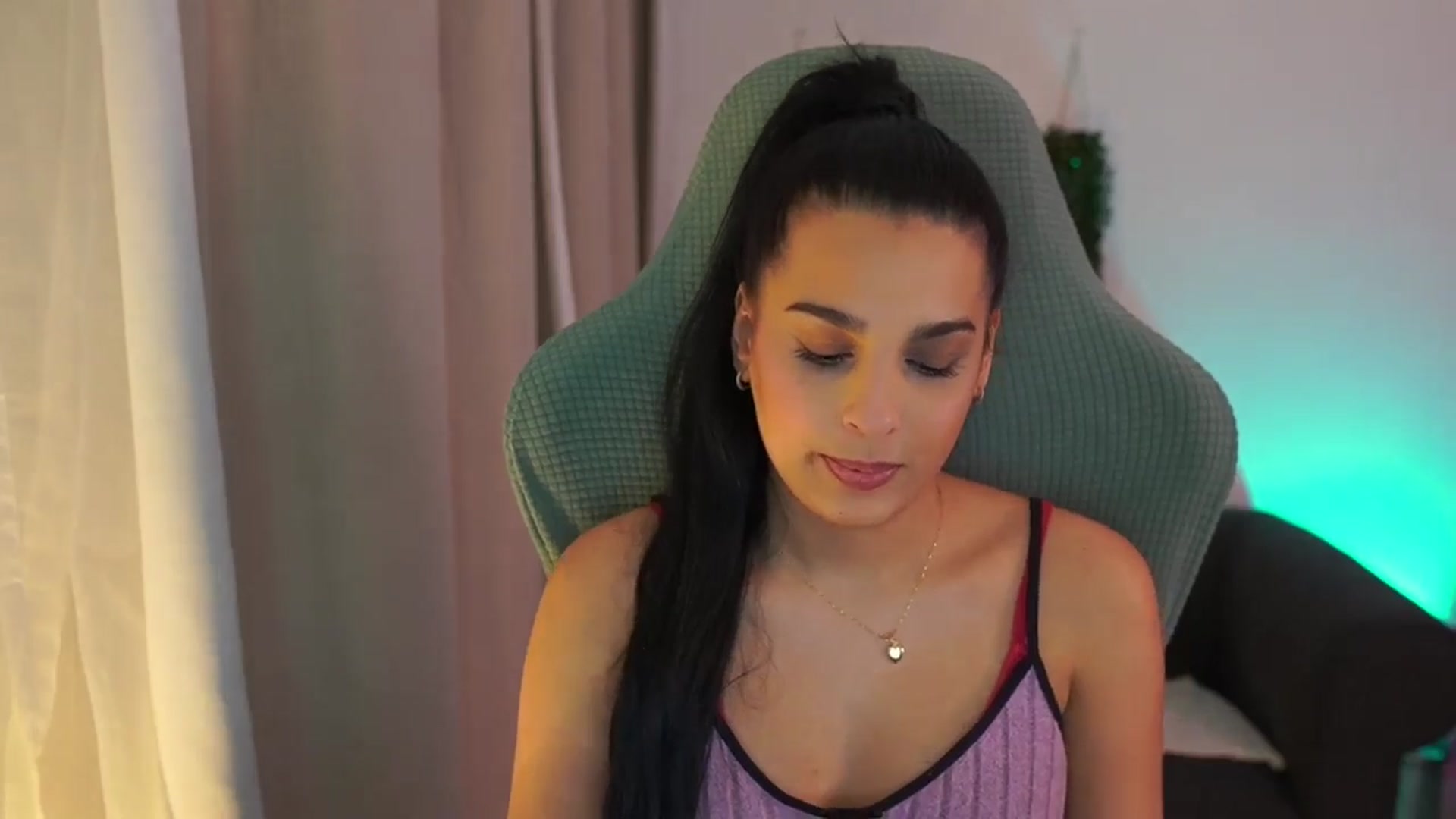 Gallery image thumbnail from Mila_denver's myfreecams stream on, 01/26/2025, 17:35 image 7 of 20