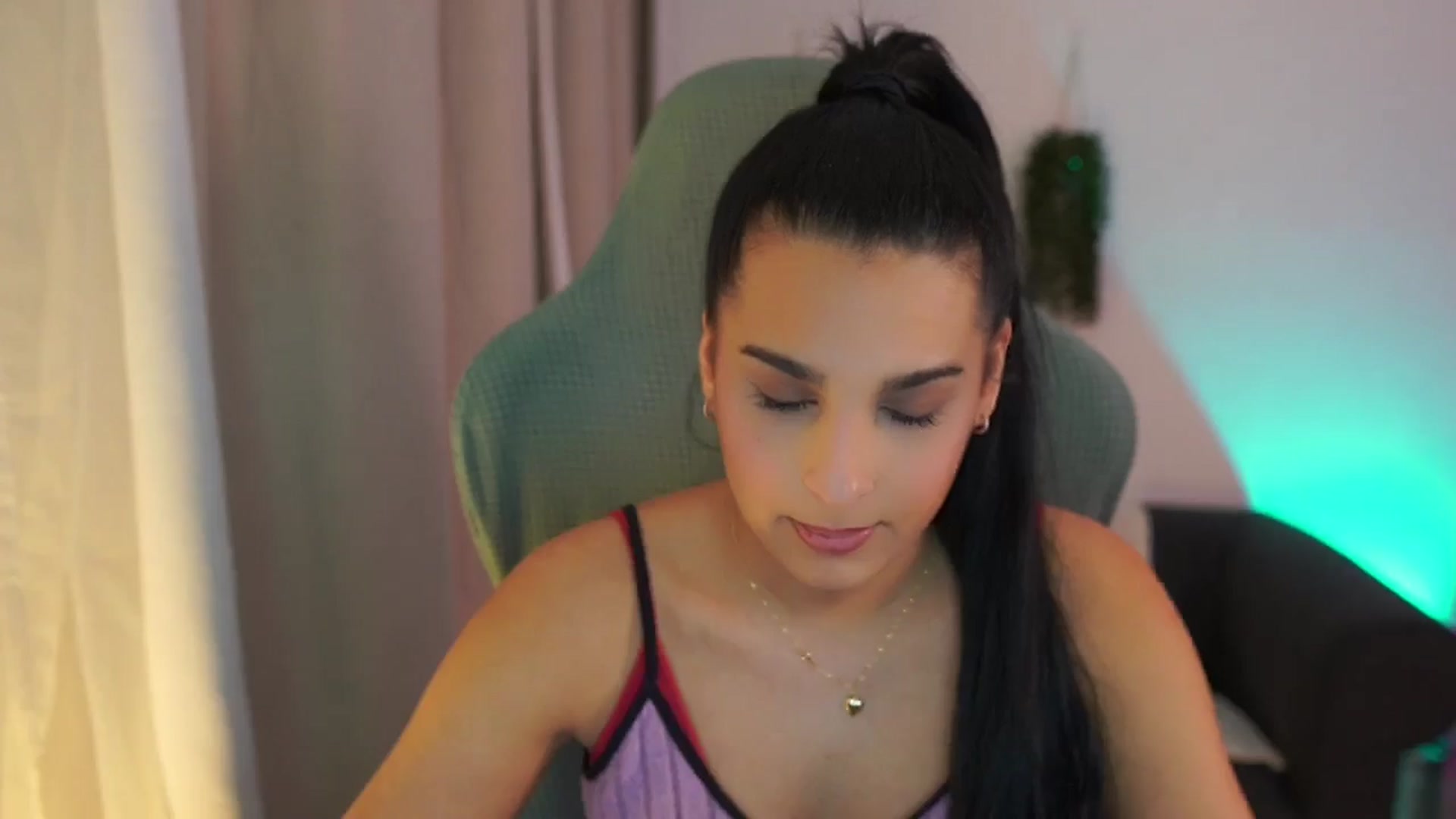 Gallery image thumbnail from Mila_denver's myfreecams stream on, 01/26/2025, 17:35 image 13 of 20