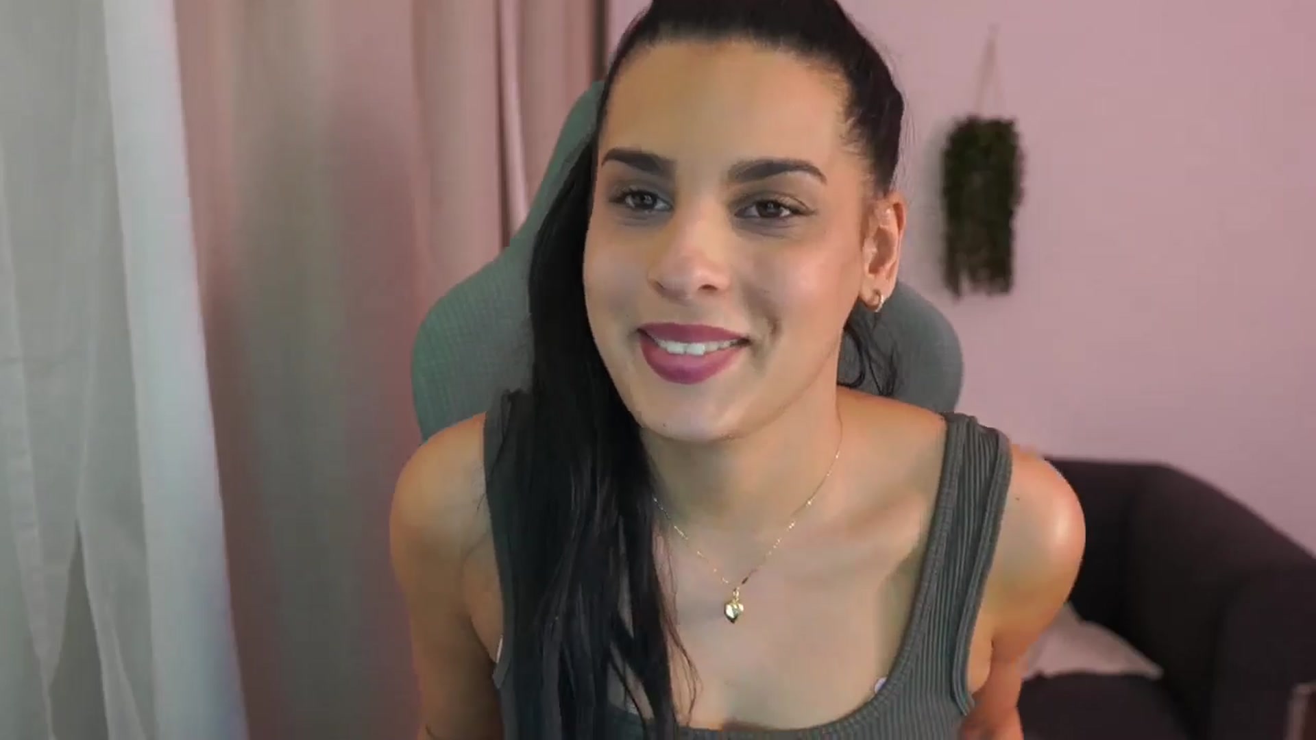 Gallery image thumbnail from Mila_denver's myfreecams stream on, 01/27/2025, 17:21 image 6 of 20