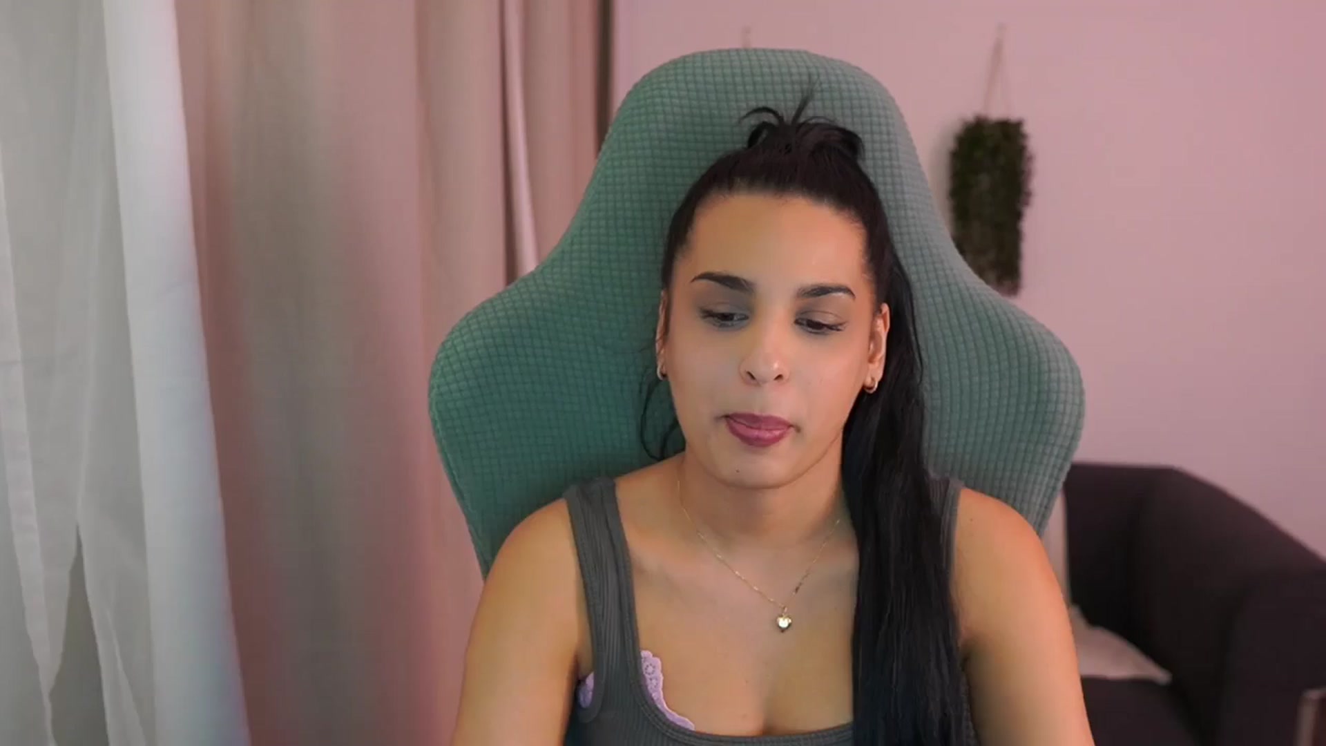 Gallery image thumbnail from Mila_denver's myfreecams stream on, 01/27/2025, 17:21 image 14 of 20