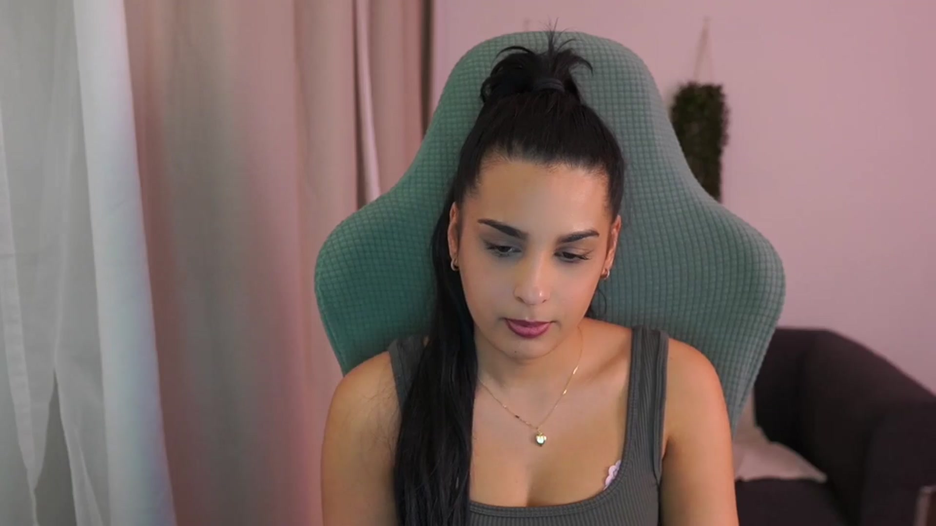 Gallery image thumbnail from Mila_denver's myfreecams stream on, 01/27/2025, 17:21 image 2 of 20