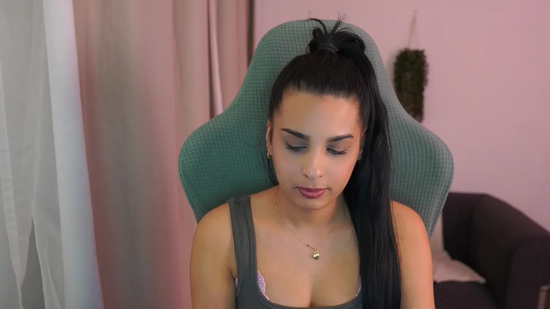 Gallery image thumbnail from Mila_denver's myfreecams stream on, 01/27/2025, 17:21 image 19 of 20