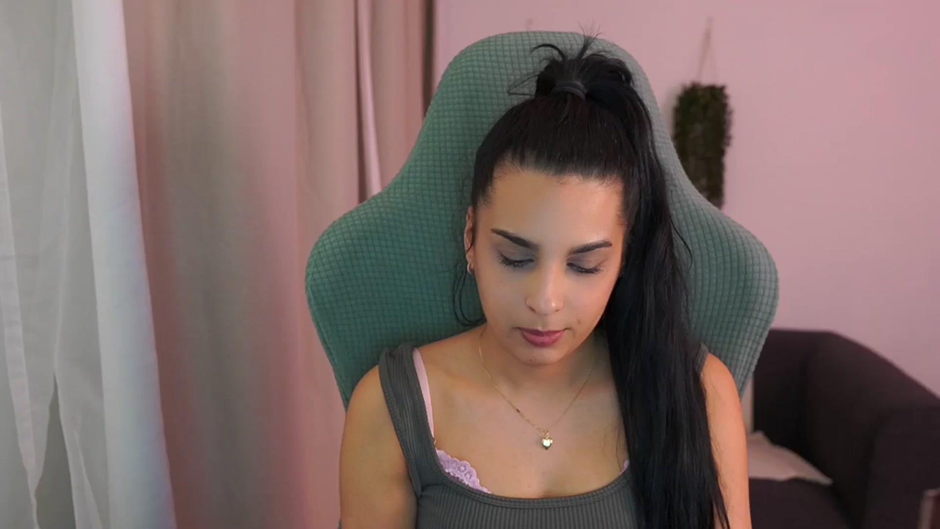 Gallery image thumbnail from Mila_denver's myfreecams stream on, 01/27/2025, 19:14 image 13 of 20