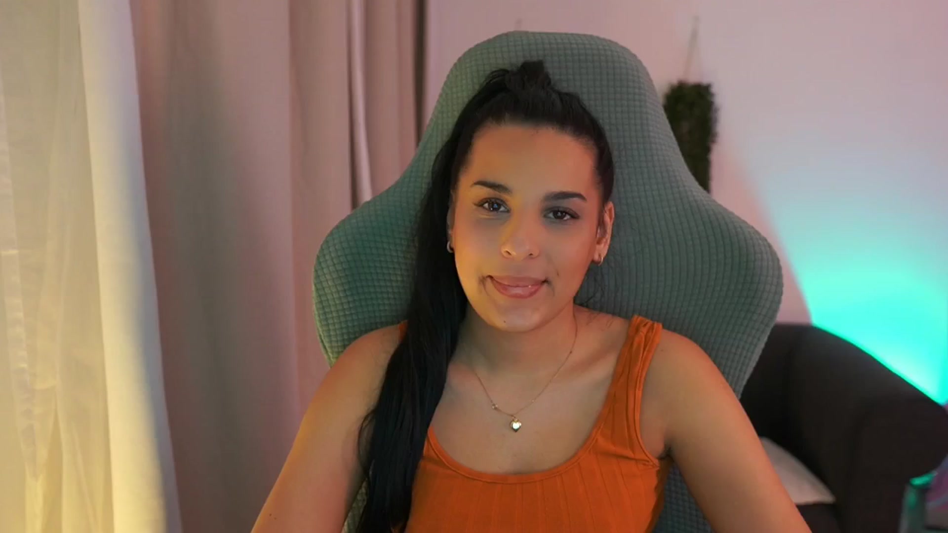 Gallery image thumbnail from Mila_denver's myfreecams stream on, 01/30/2025, 10:43 image 11 of 20