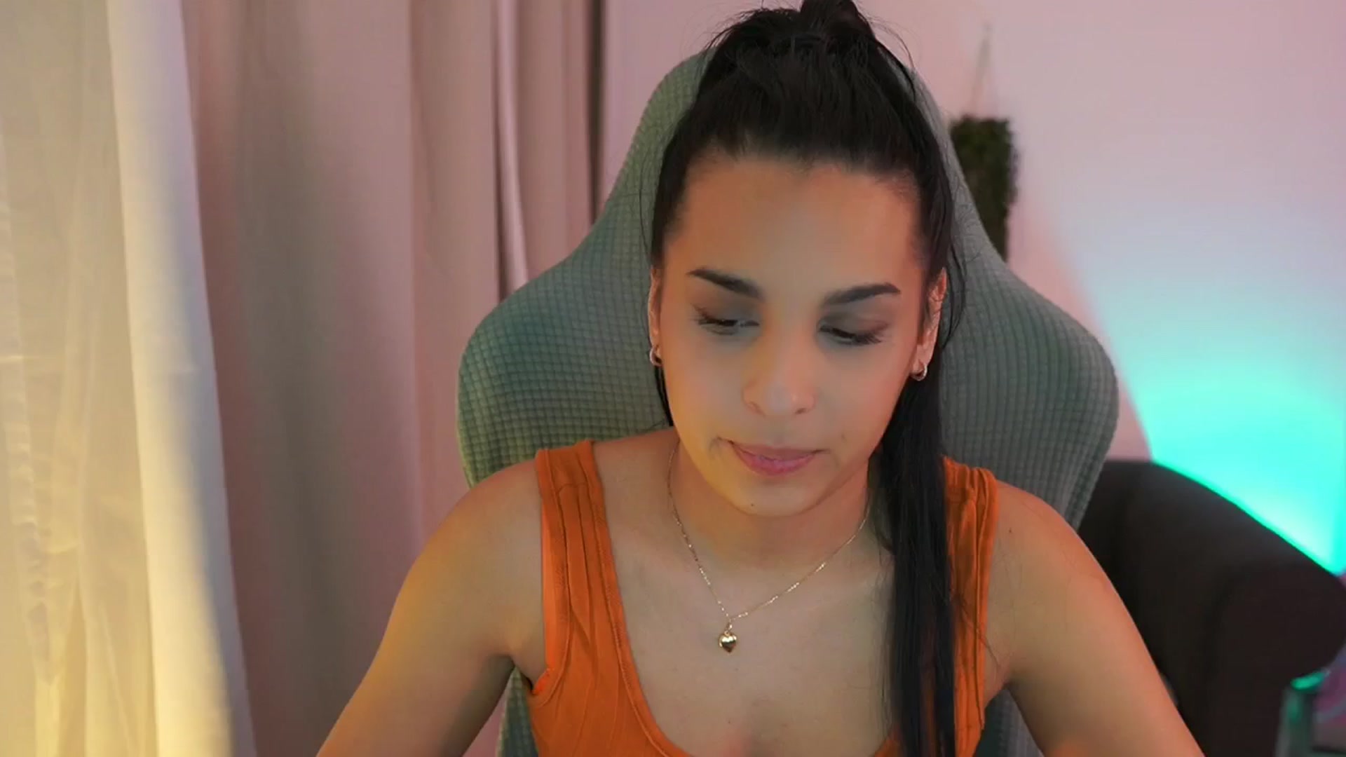 Gallery image thumbnail from Mila_denver's myfreecams stream on, 01/30/2025, 11:37 image 18 of 20