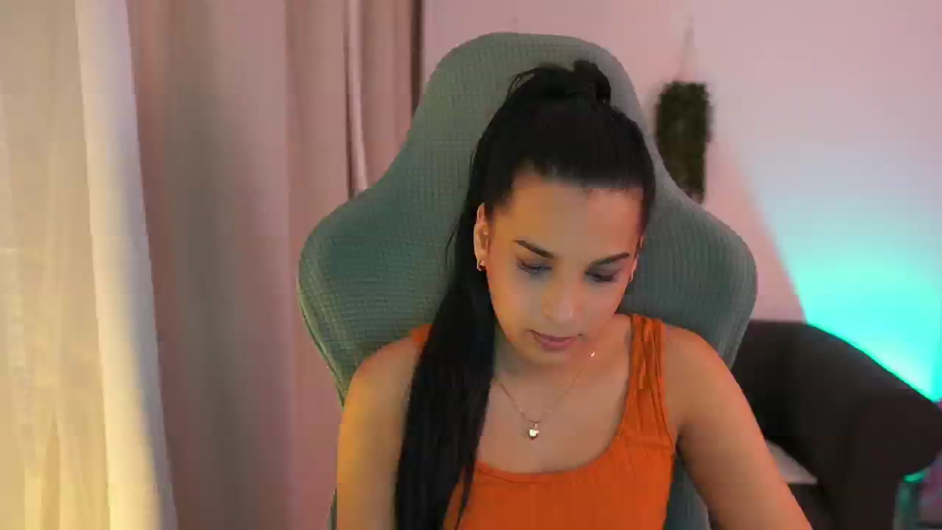 Gallery image thumbnail from Mila_denver's myfreecams stream on, 01/30/2025, 14:14 image 7 of 20