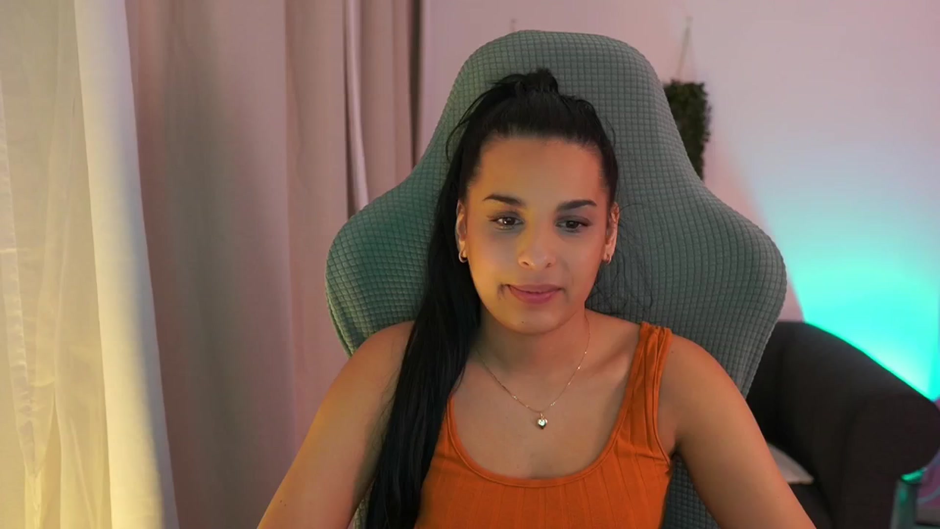 Gallery image thumbnail from Mila_denver's myfreecams stream on, 01/30/2025, 14:14 image 14 of 20