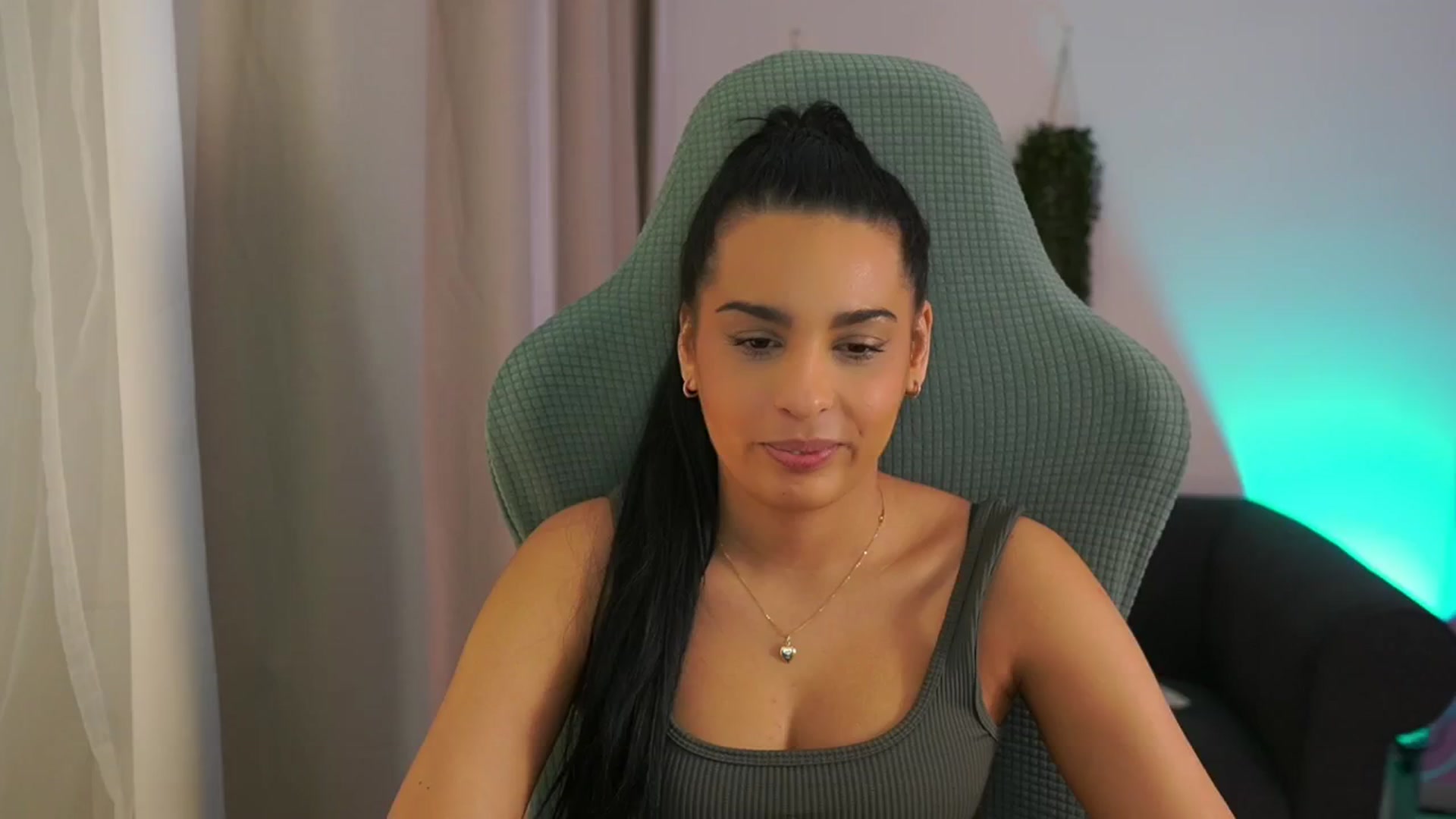 Gallery image thumbnail from Mila_denver's myfreecams stream on, 01/31/2025, 11:28 image 2 of 20