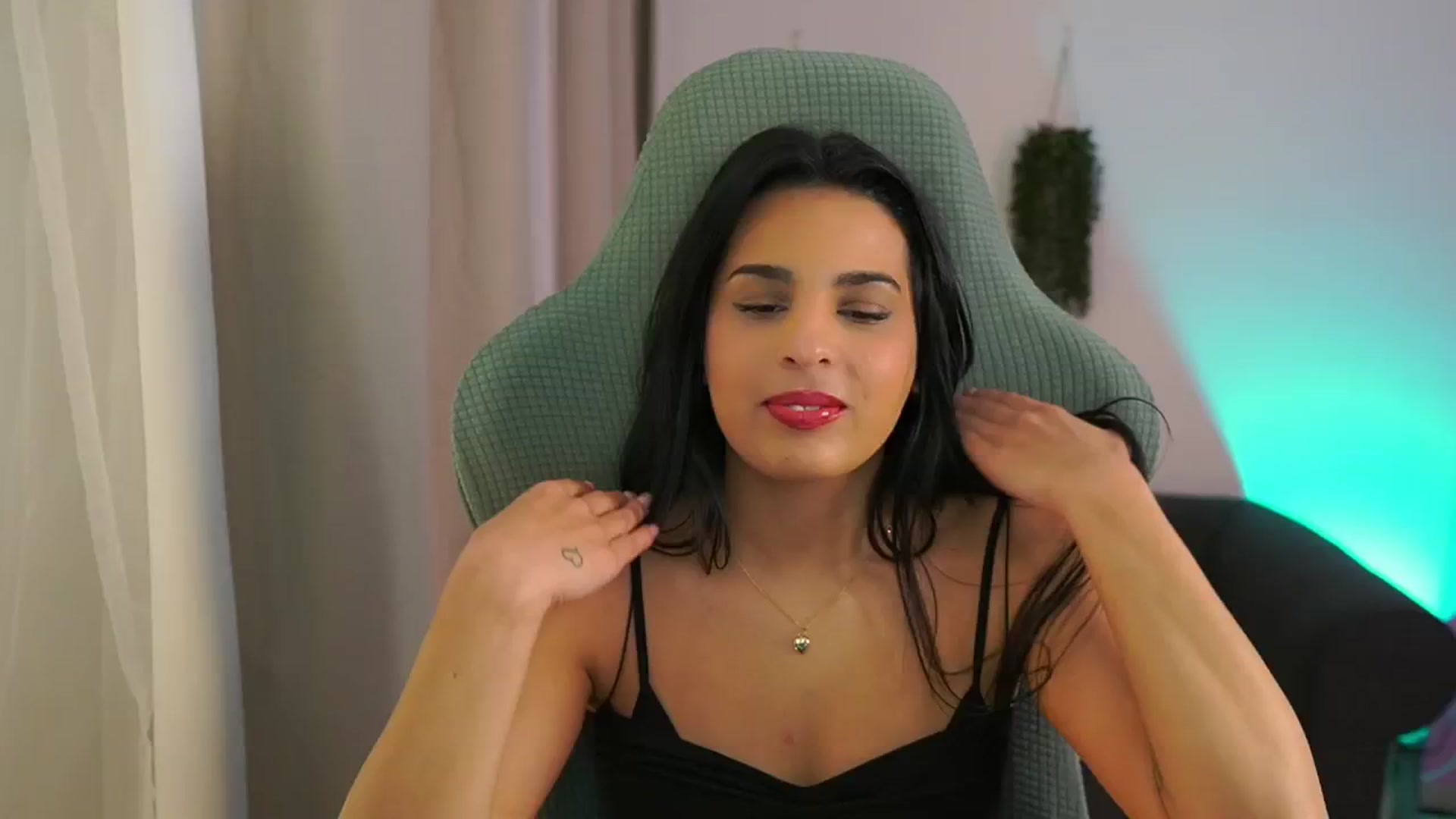 Gallery image thumbnail from Mila_denver's myfreecams stream on, 02/03/2025, 11:35 image 20 of 20
