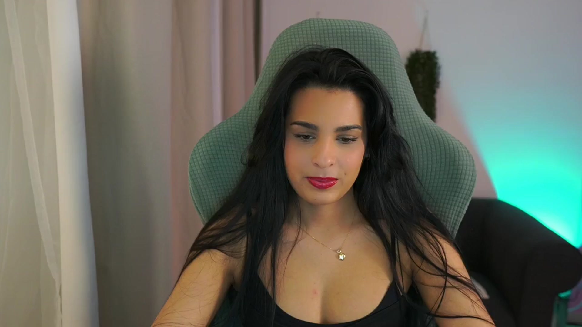Gallery image thumbnail from Mila_denver's myfreecams stream on, 02/03/2025, 11:35 image 13 of 20
