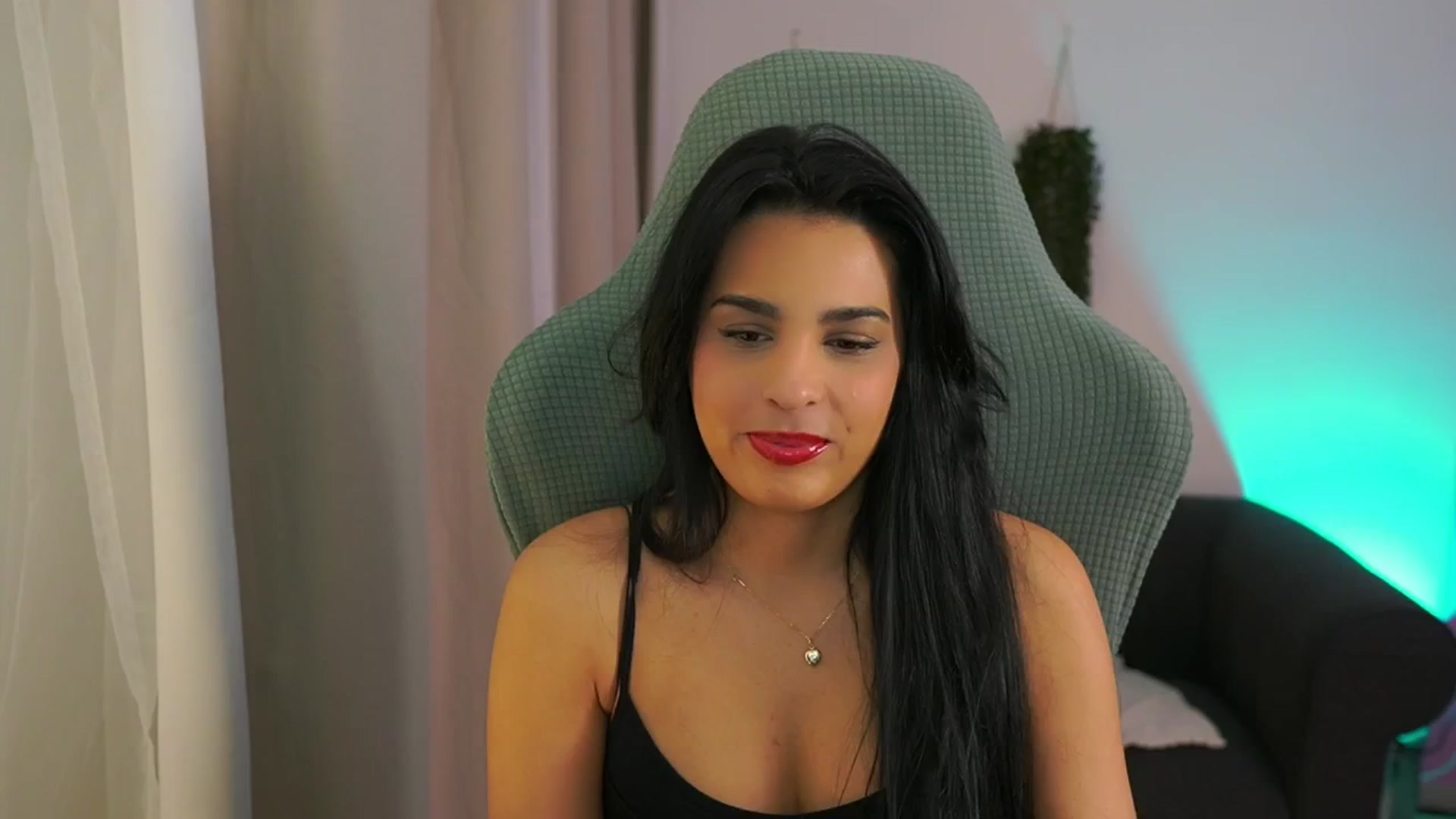 Gallery image thumbnail from Mila_denver's myfreecams stream on, 02/03/2025, 11:35 image 5 of 20