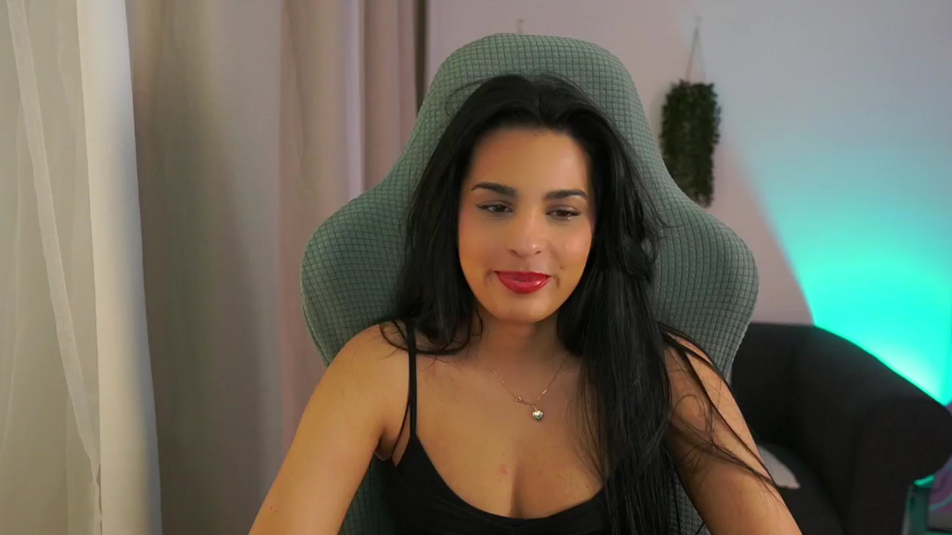 Gallery image thumbnail from Mila_denver's myfreecams stream on, 02/03/2025, 11:35 image 16 of 20
