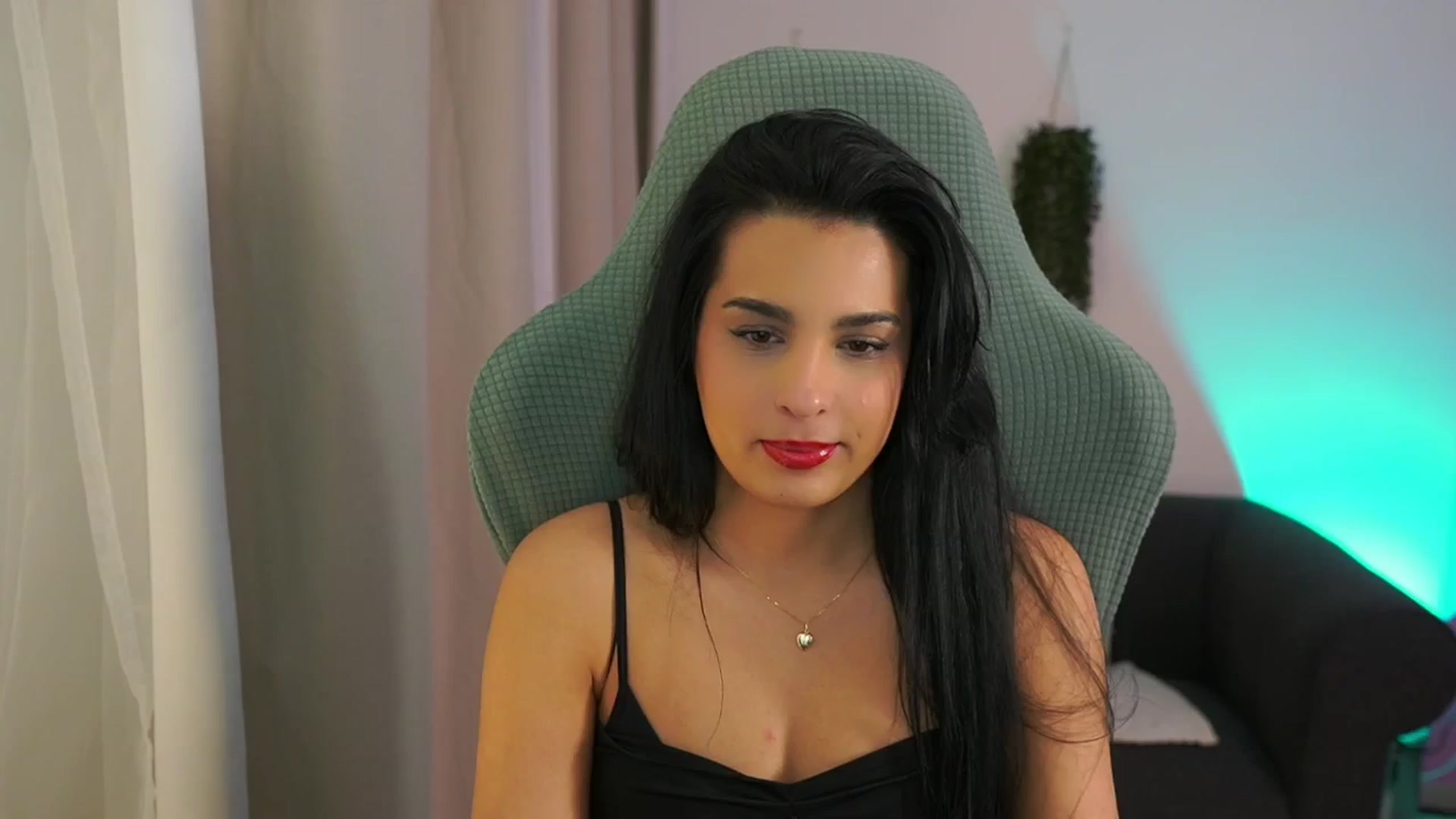 Gallery image thumbnail from Mila_denver's myfreecams stream on, 02/03/2025, 12:11 image 3 of 20
