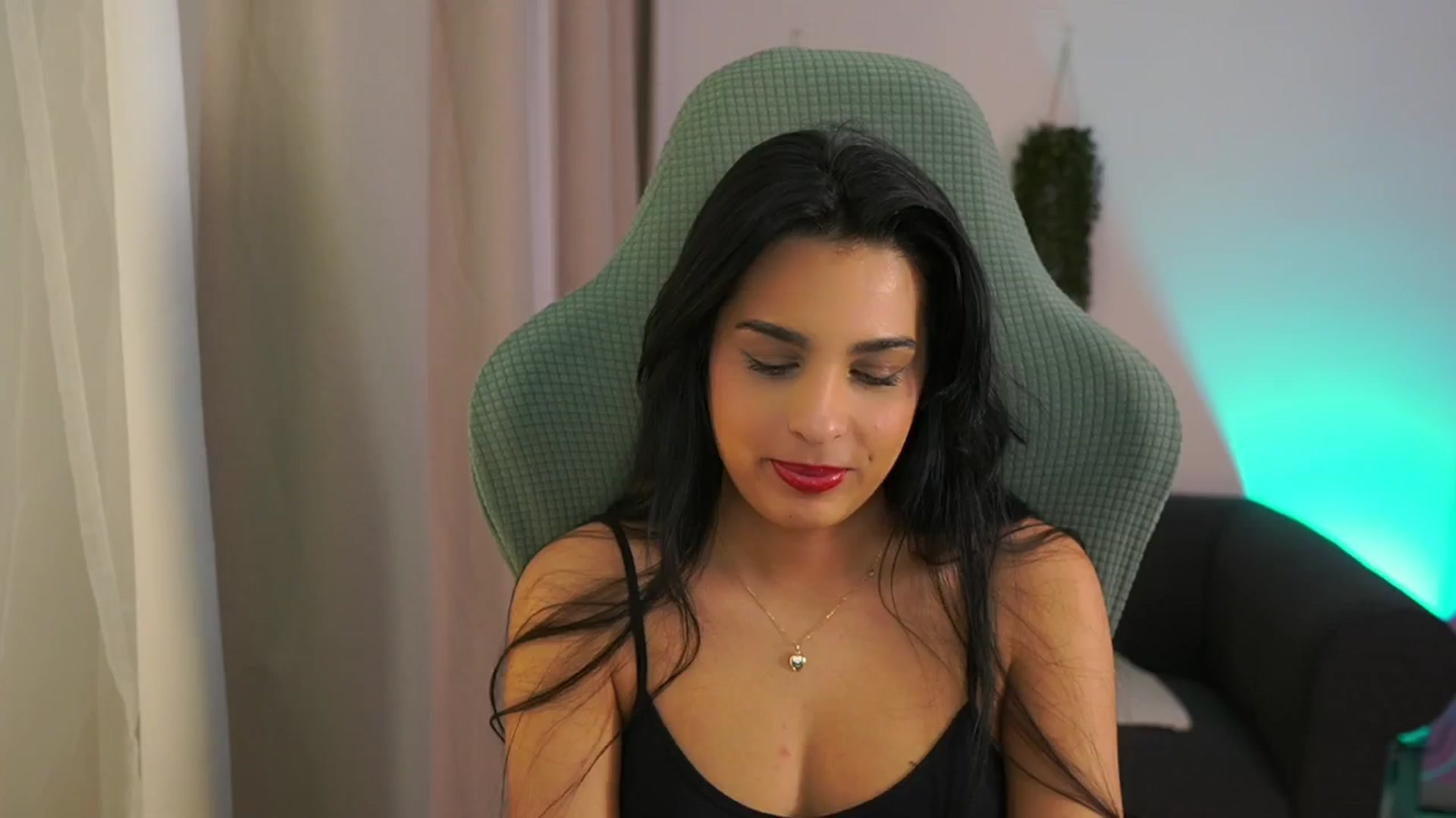 Gallery image thumbnail from Mila_denver's myfreecams stream on, 02/03/2025, 13:54 image 5 of 20