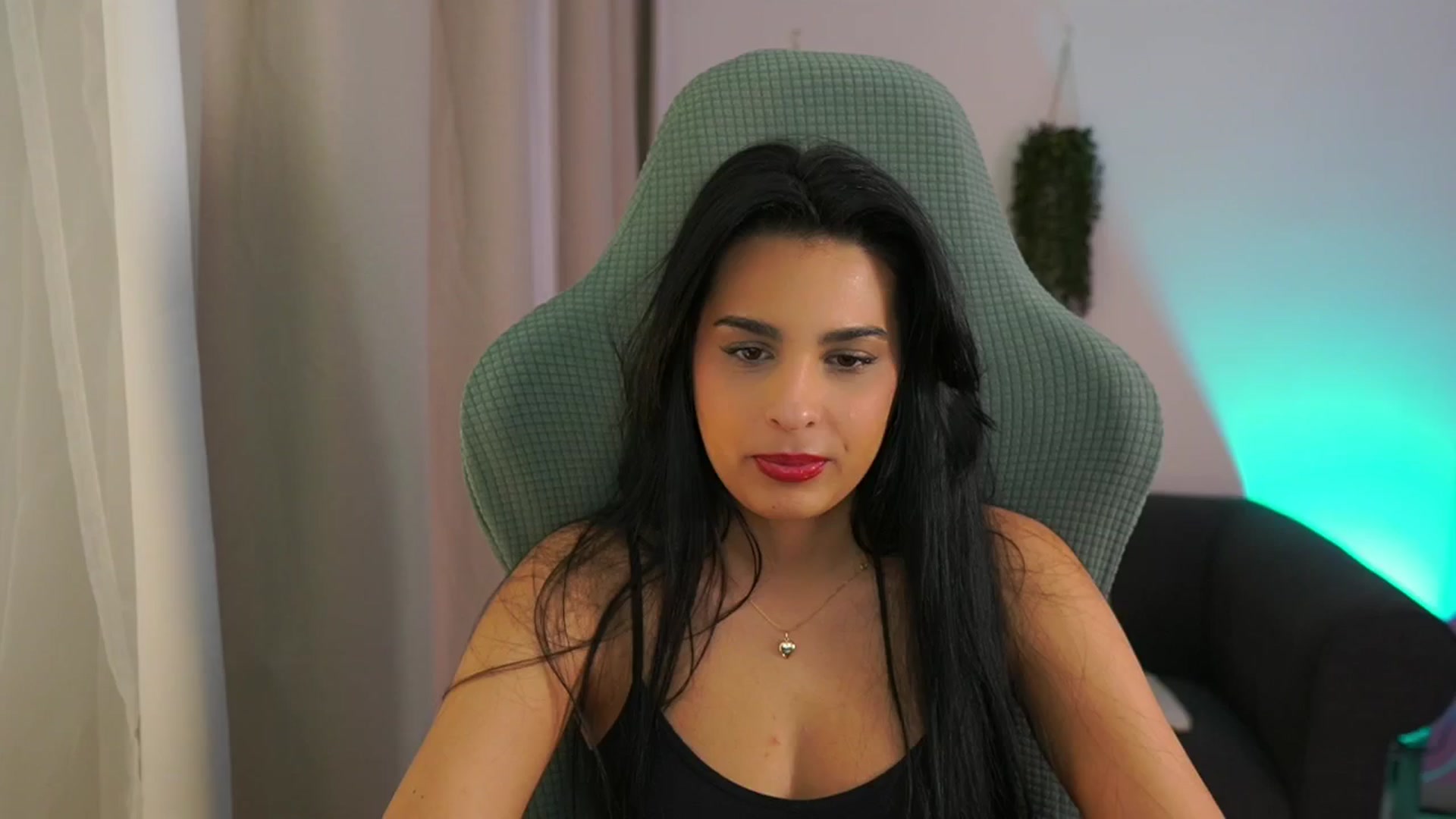 Gallery image thumbnail from Mila_denver's myfreecams stream on, 02/03/2025, 13:54 image 9 of 20