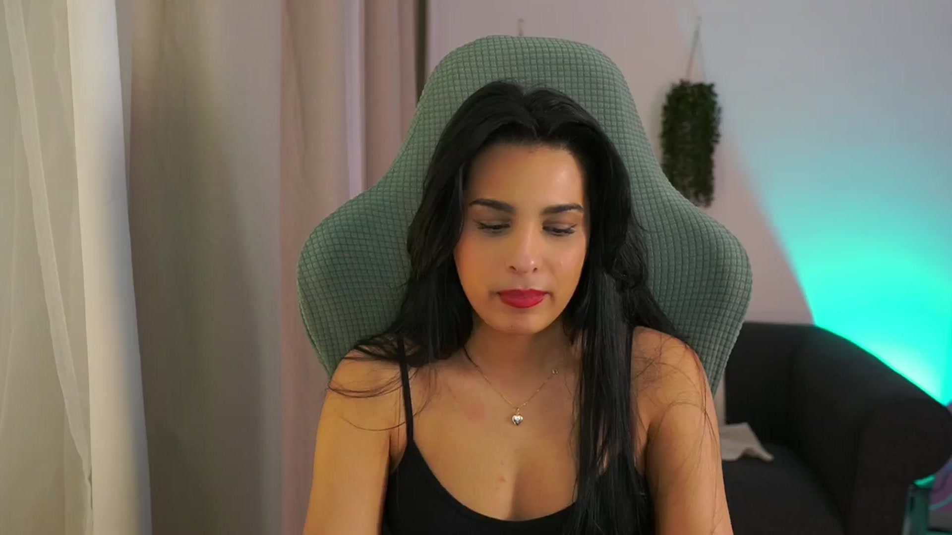 Gallery image thumbnail from Mila_denver's myfreecams stream on, 02/03/2025, 13:54 image 14 of 20