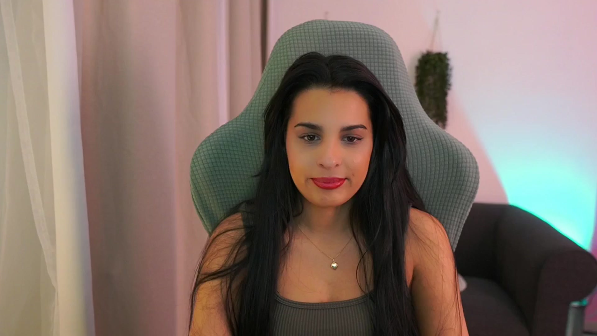 Gallery image thumbnail from Mila_denver's myfreecams stream on, 02/04/2025, 11:45 image 3 of 20