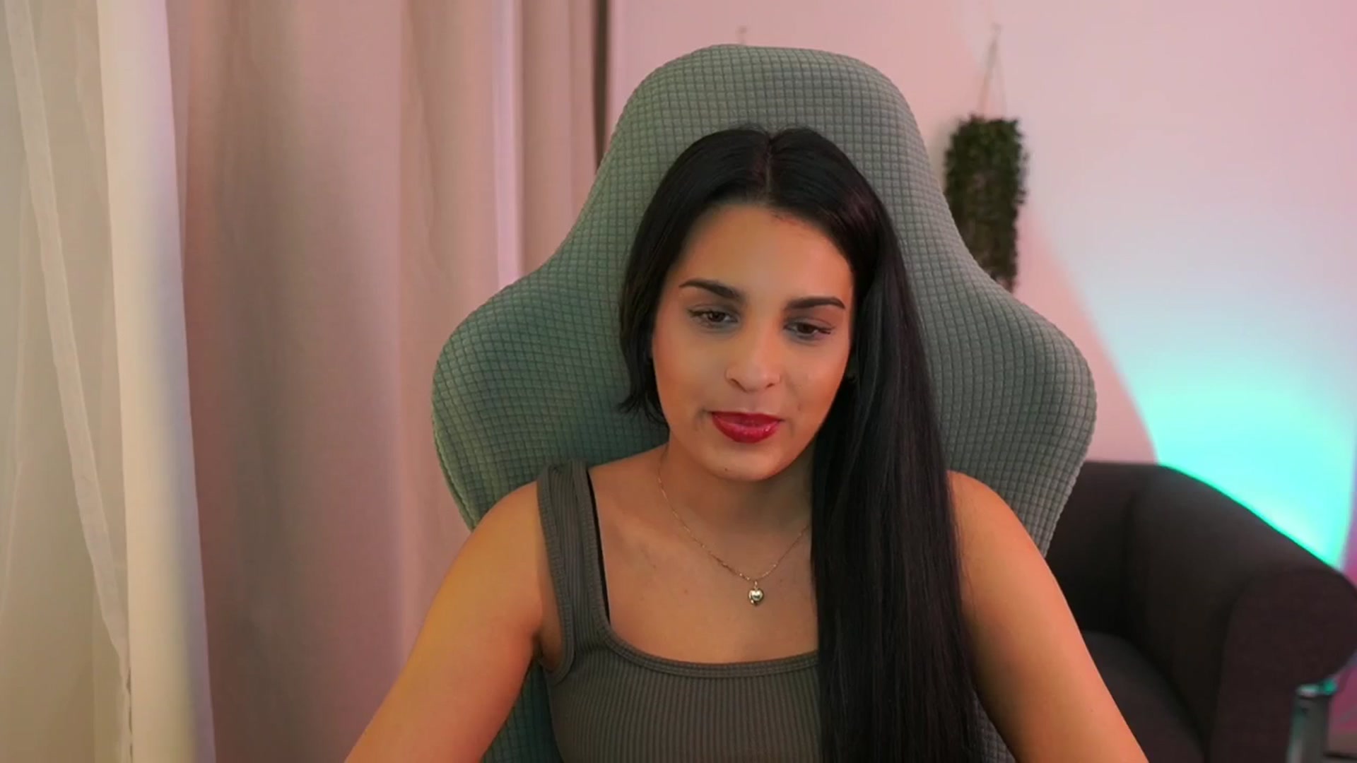 Gallery image thumbnail from Mila_denver's myfreecams stream on, 02/04/2025, 13:37 image 9 of 20