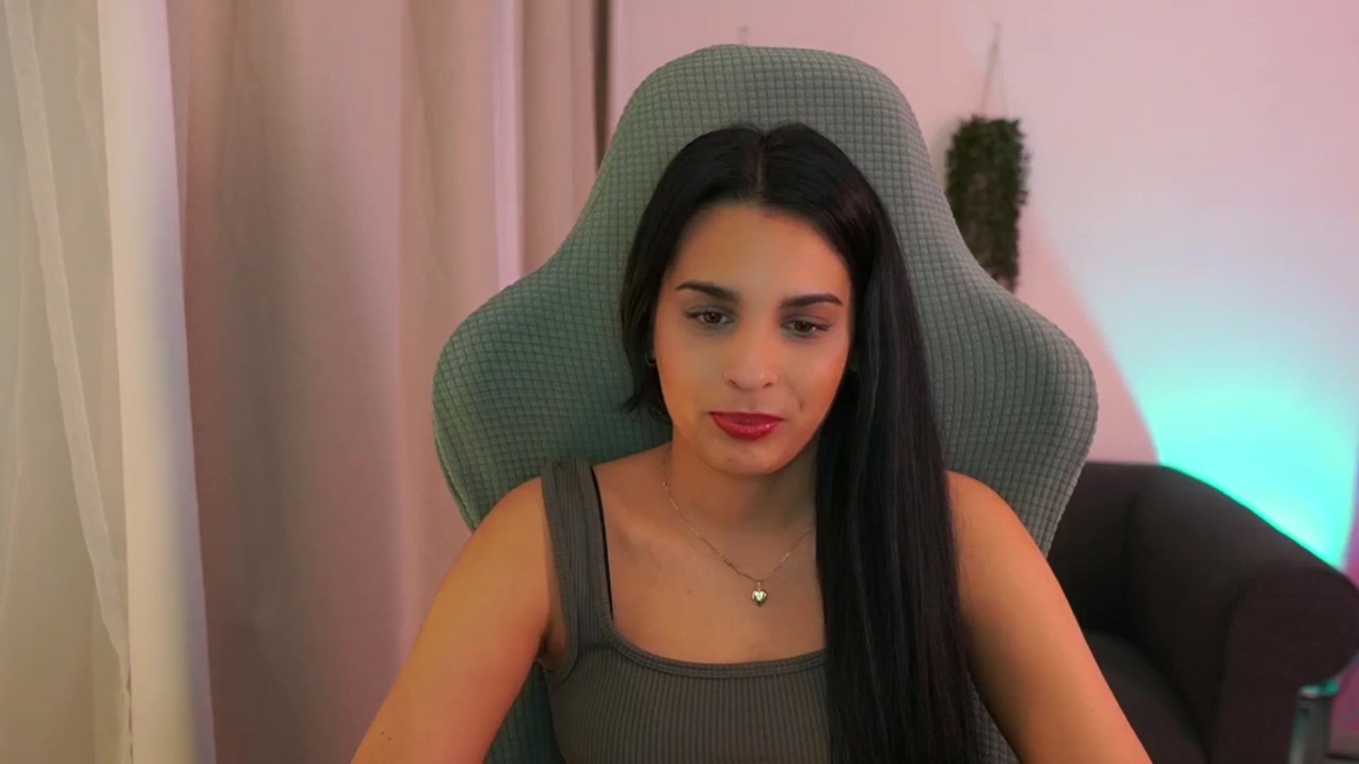 Gallery image thumbnail from Mila_denver's myfreecams stream on, 02/04/2025, 13:37 image 8 of 20