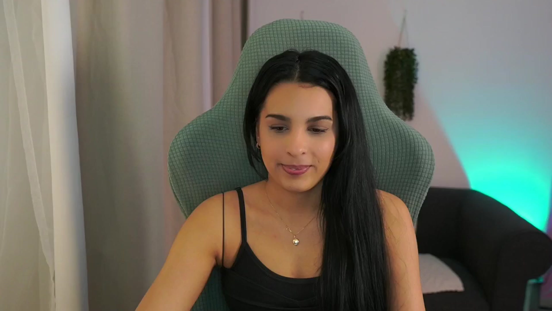 Gallery image thumbnail from Mila_denver's myfreecams stream on, 02/05/2025, 11:36 image 15 of 20