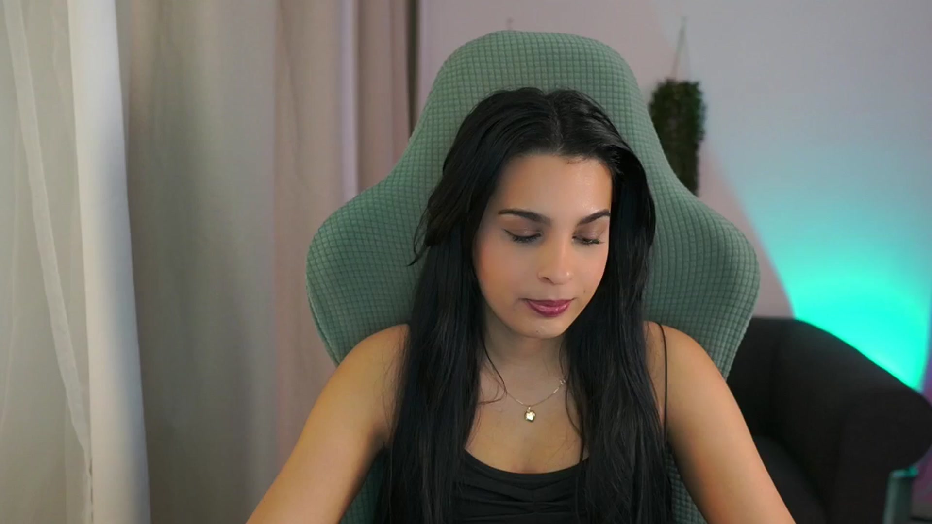 Gallery image thumbnail from Mila_denver's myfreecams stream on, 02/05/2025, 11:36 image 3 of 20