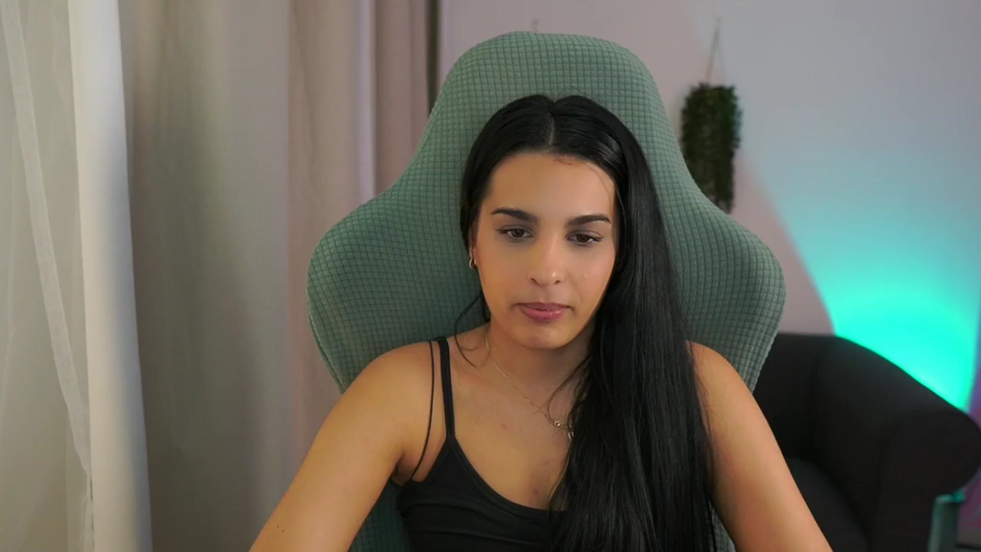 Gallery image thumbnail from Mila_denver's myfreecams stream on, 02/05/2025, 14:08 image 17 of 20